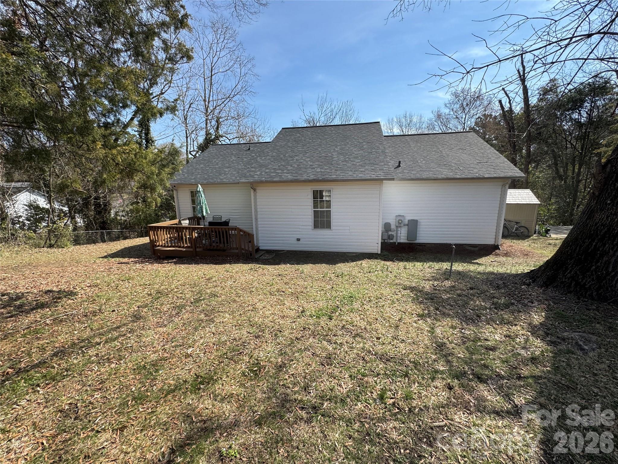 345 Dellwood Court SE — Concord
