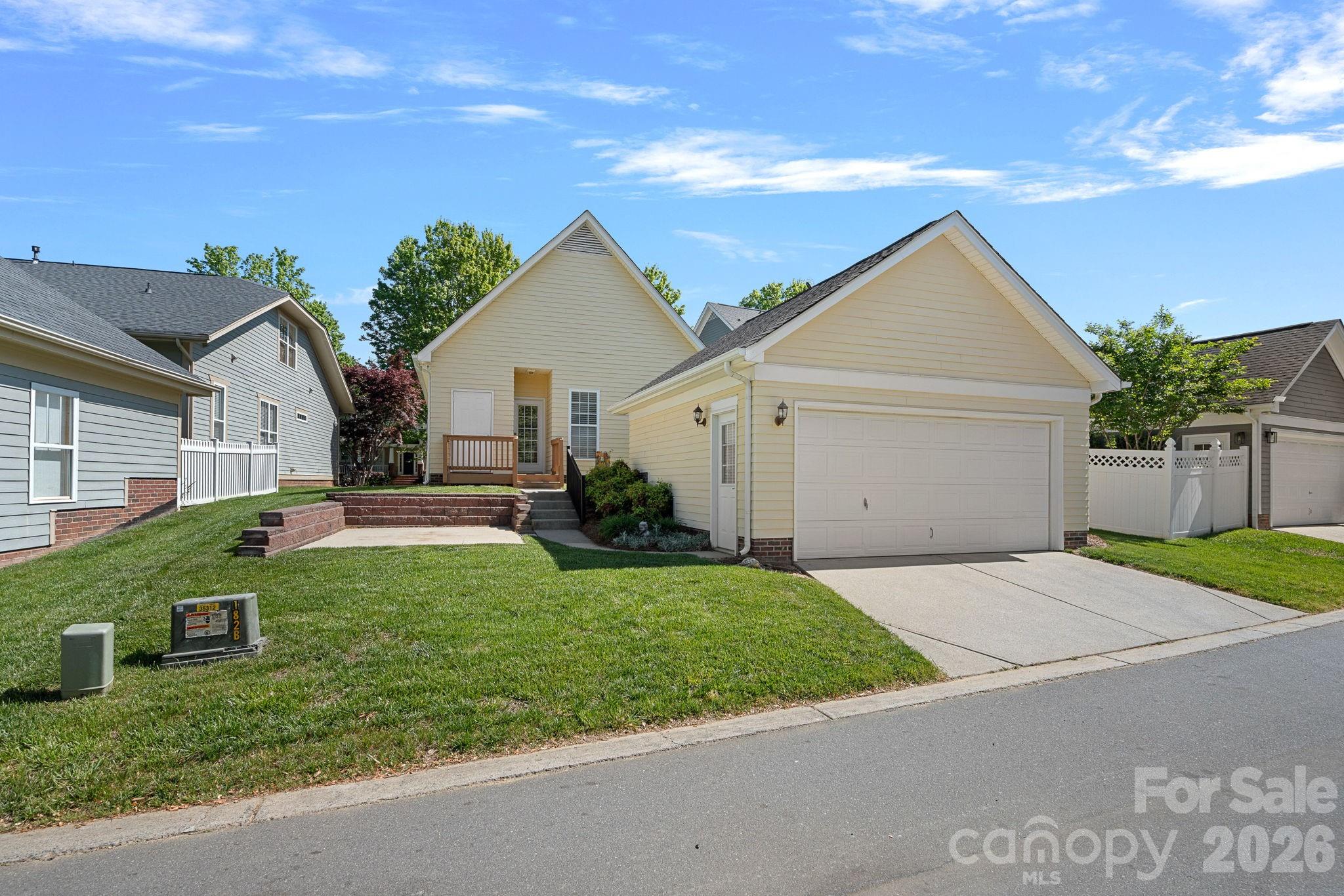 16506 Spruell Street — Huntersville