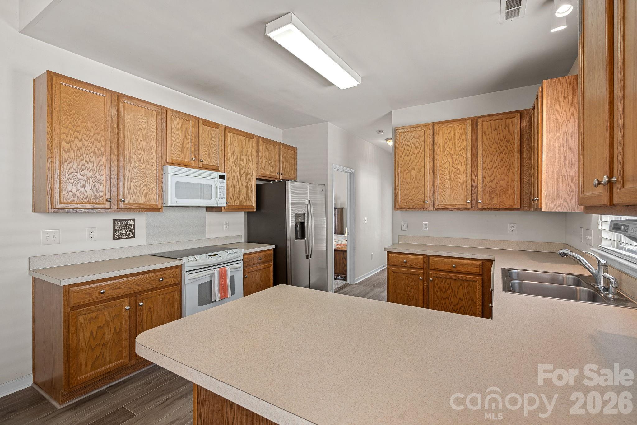 16506 Spruell Street — Huntersville