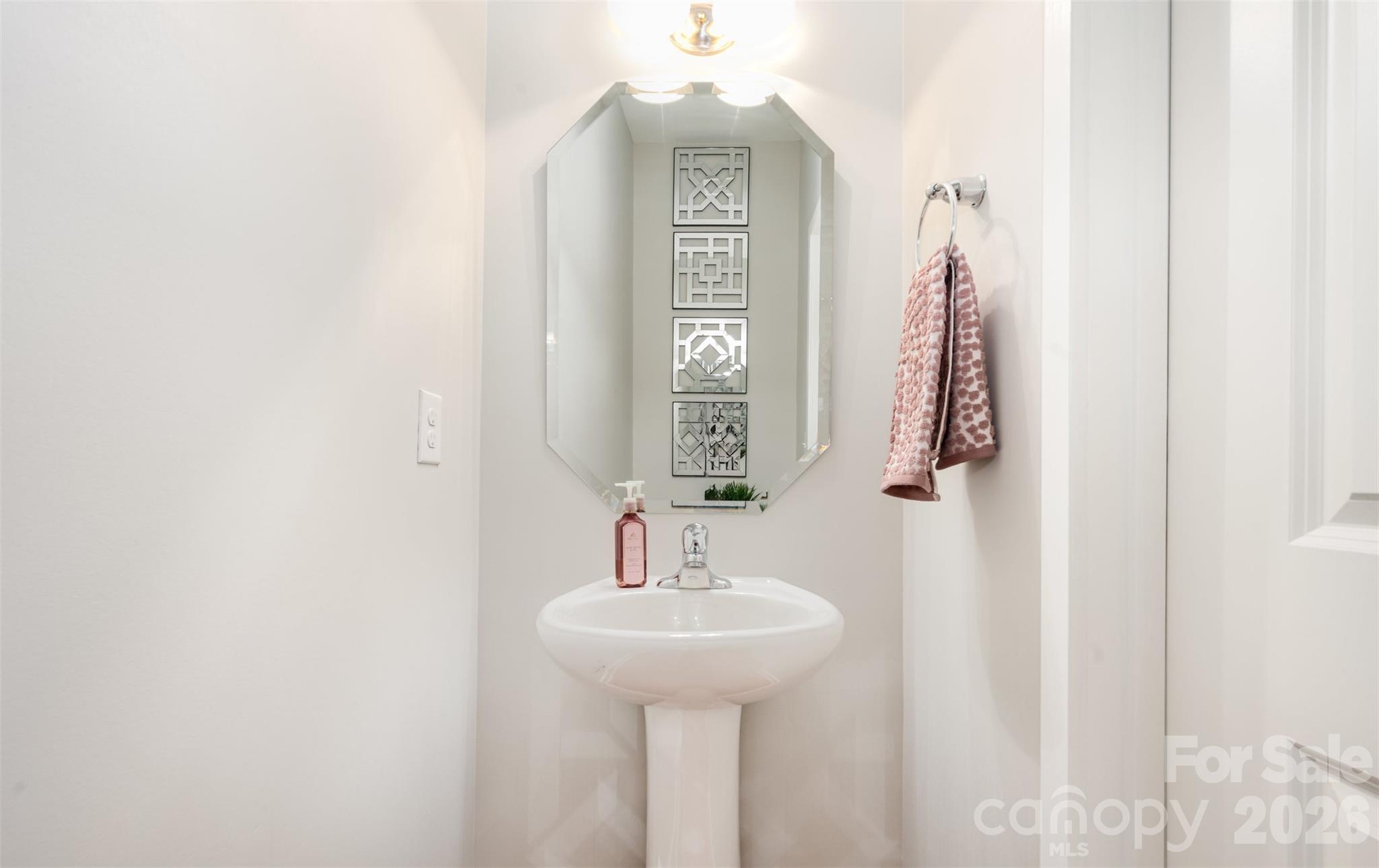 4822 Tradd Circle — Monroe