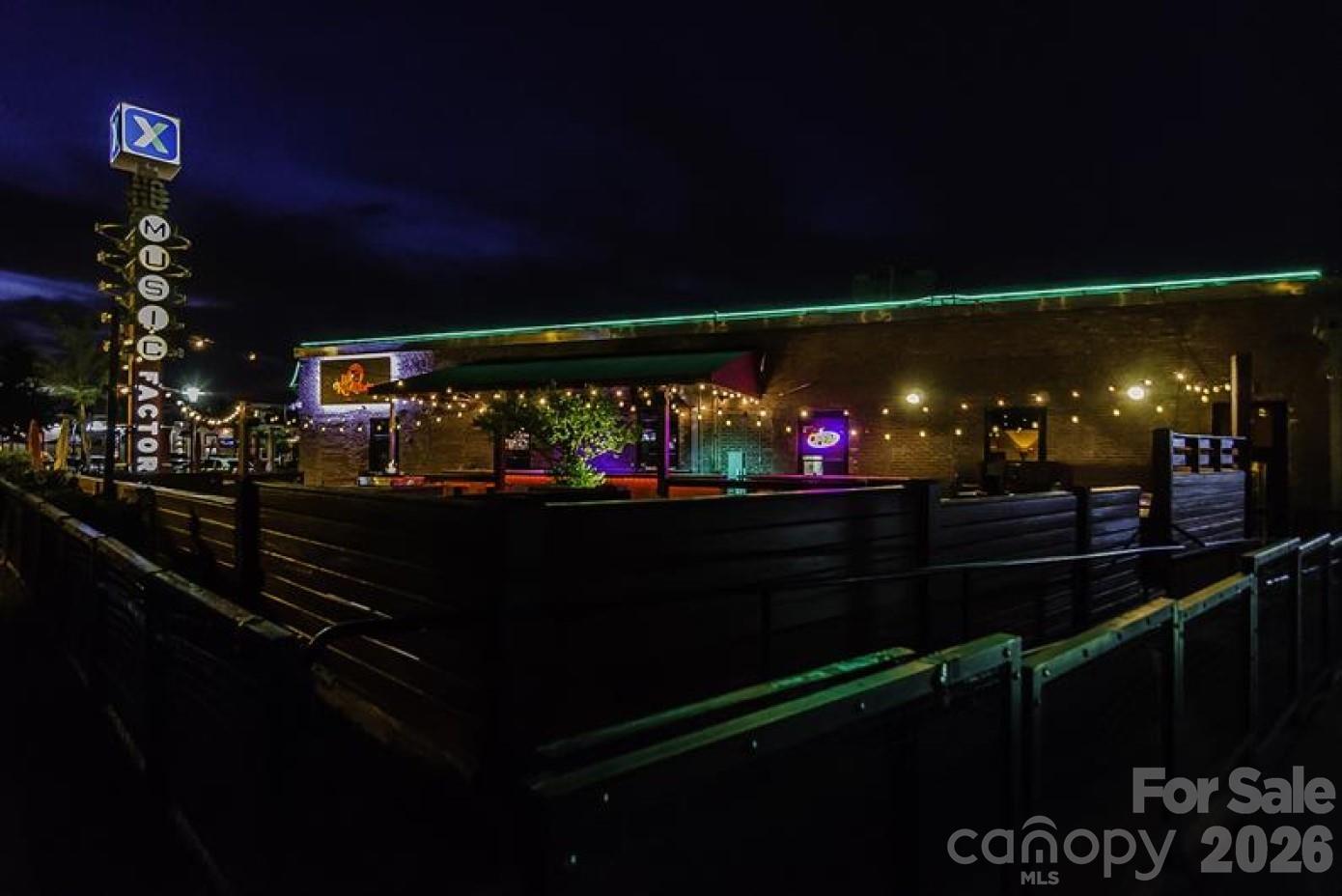 1446 Samuel Street — Charlotte