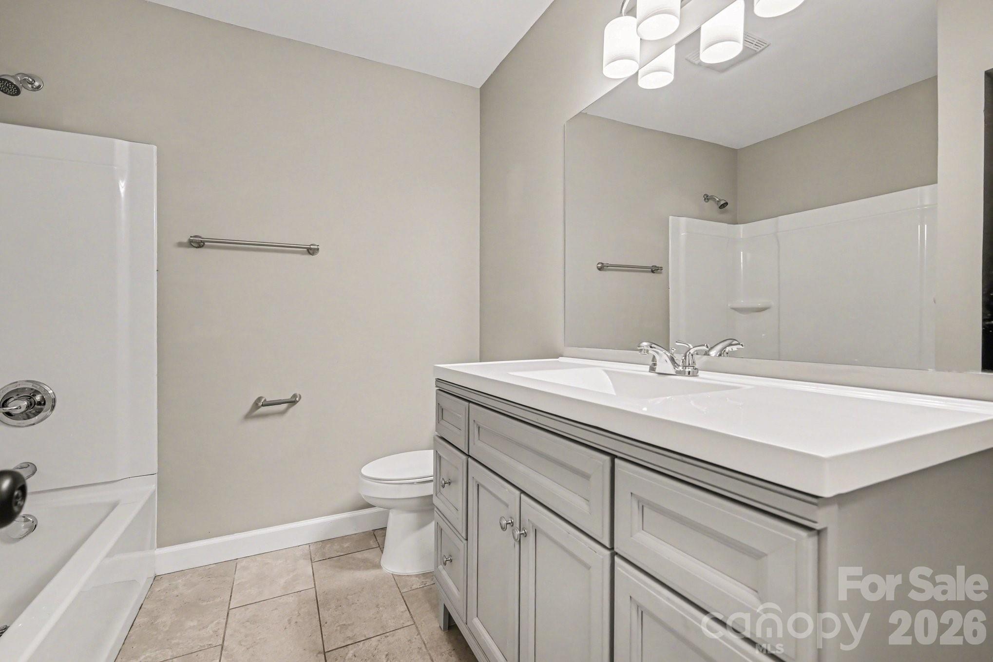 2330 18th Street NE — Hickory