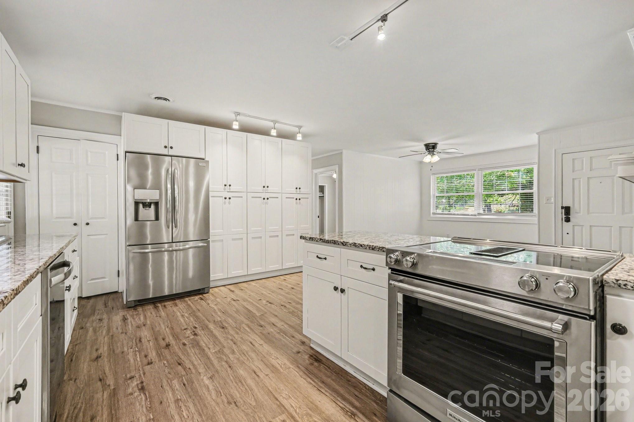 2330 18th Street NE — Hickory