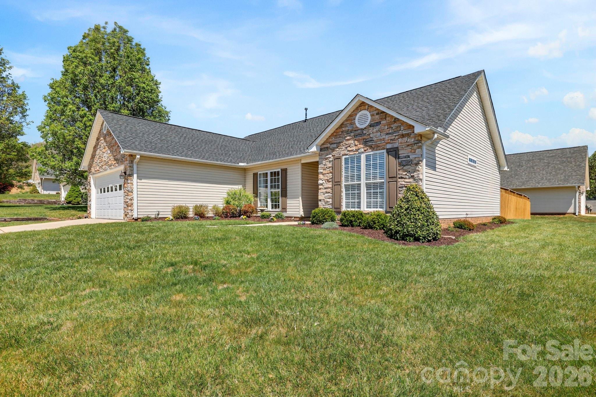 25 Livingston Farm Road — Fletcher