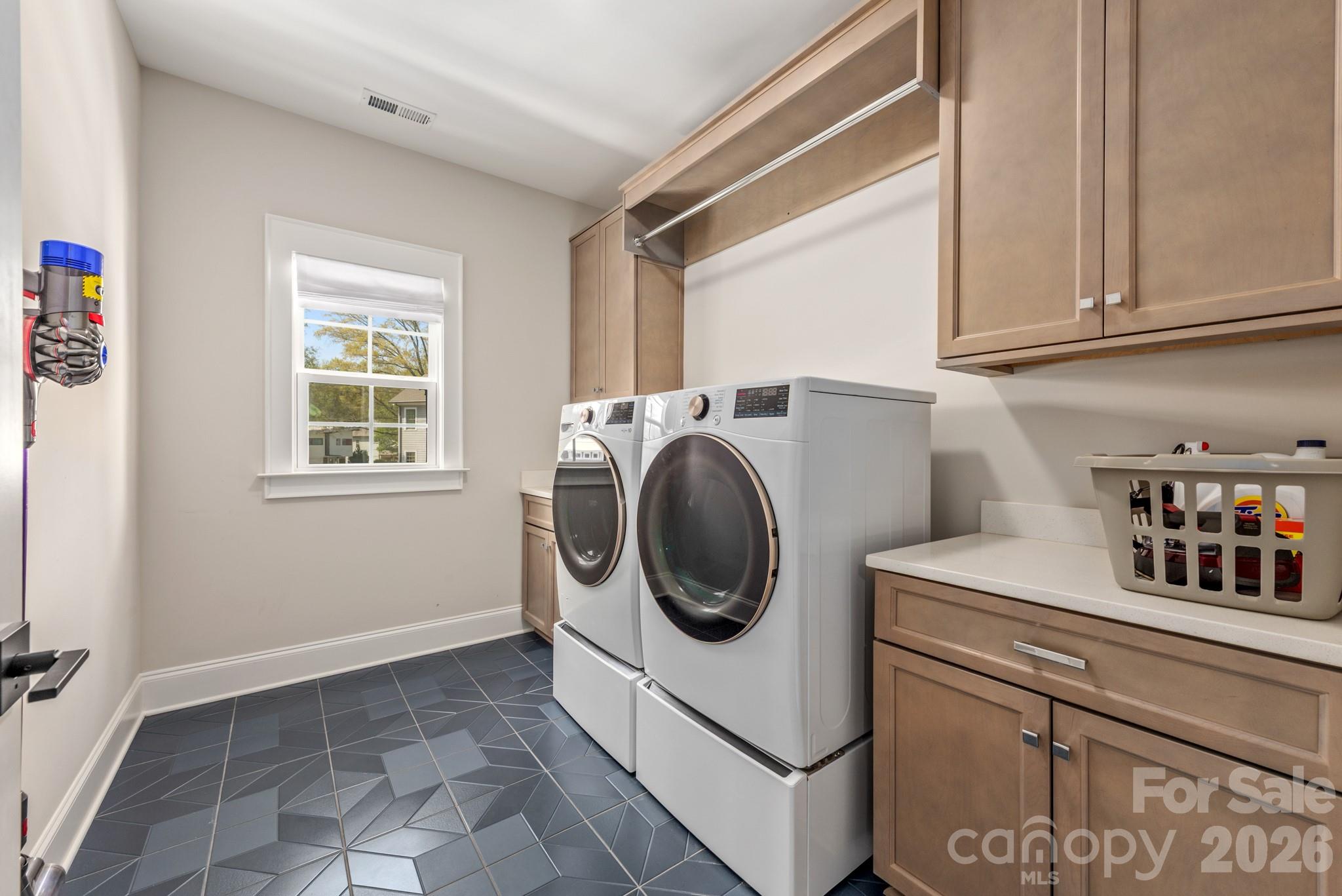 511 Lorna Street — Charlotte
