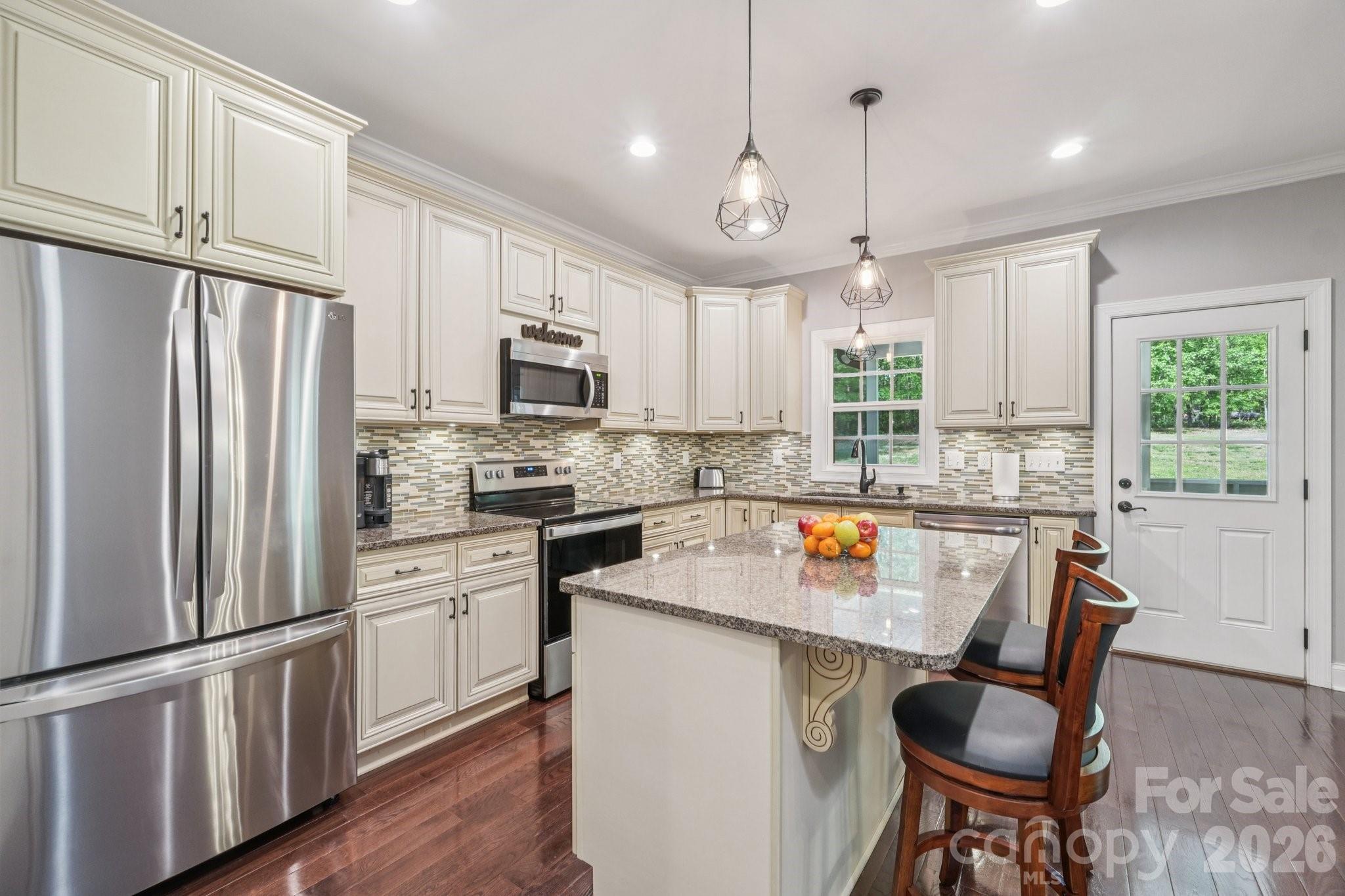 143 Fremont Loop — Mooresville