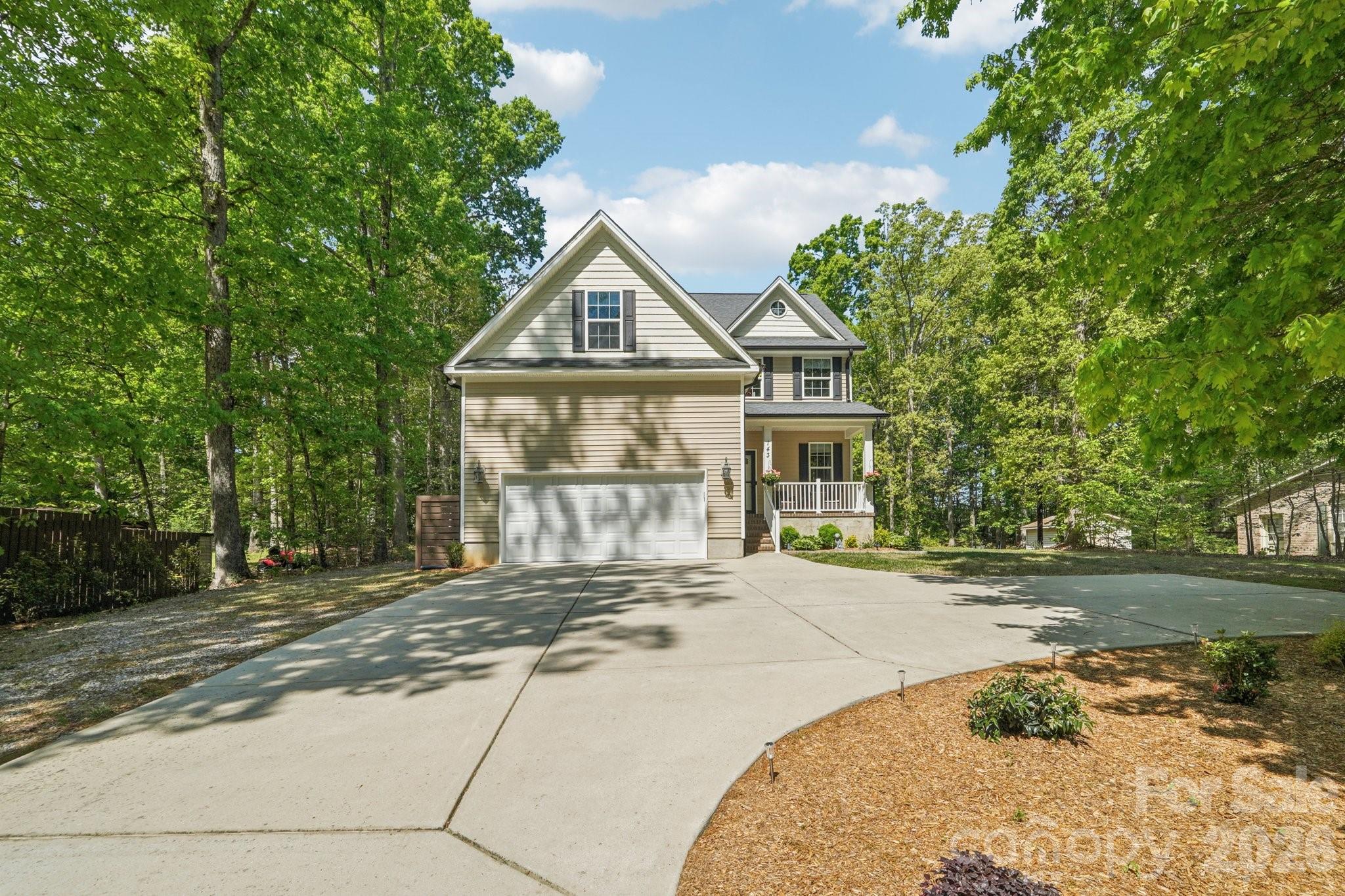 143 Fremont Loop — Mooresville