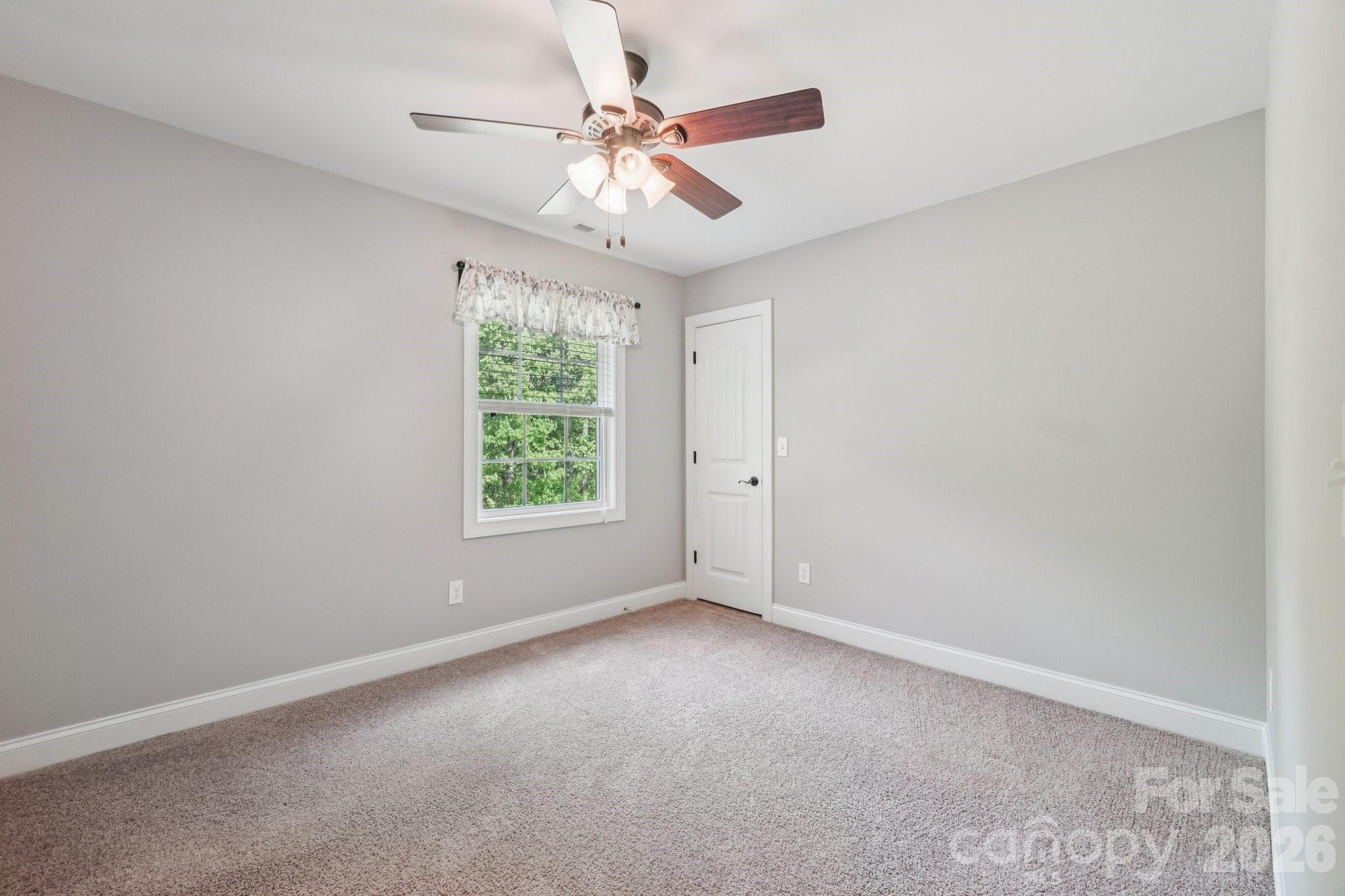 143 Fremont Loop — Mooresville