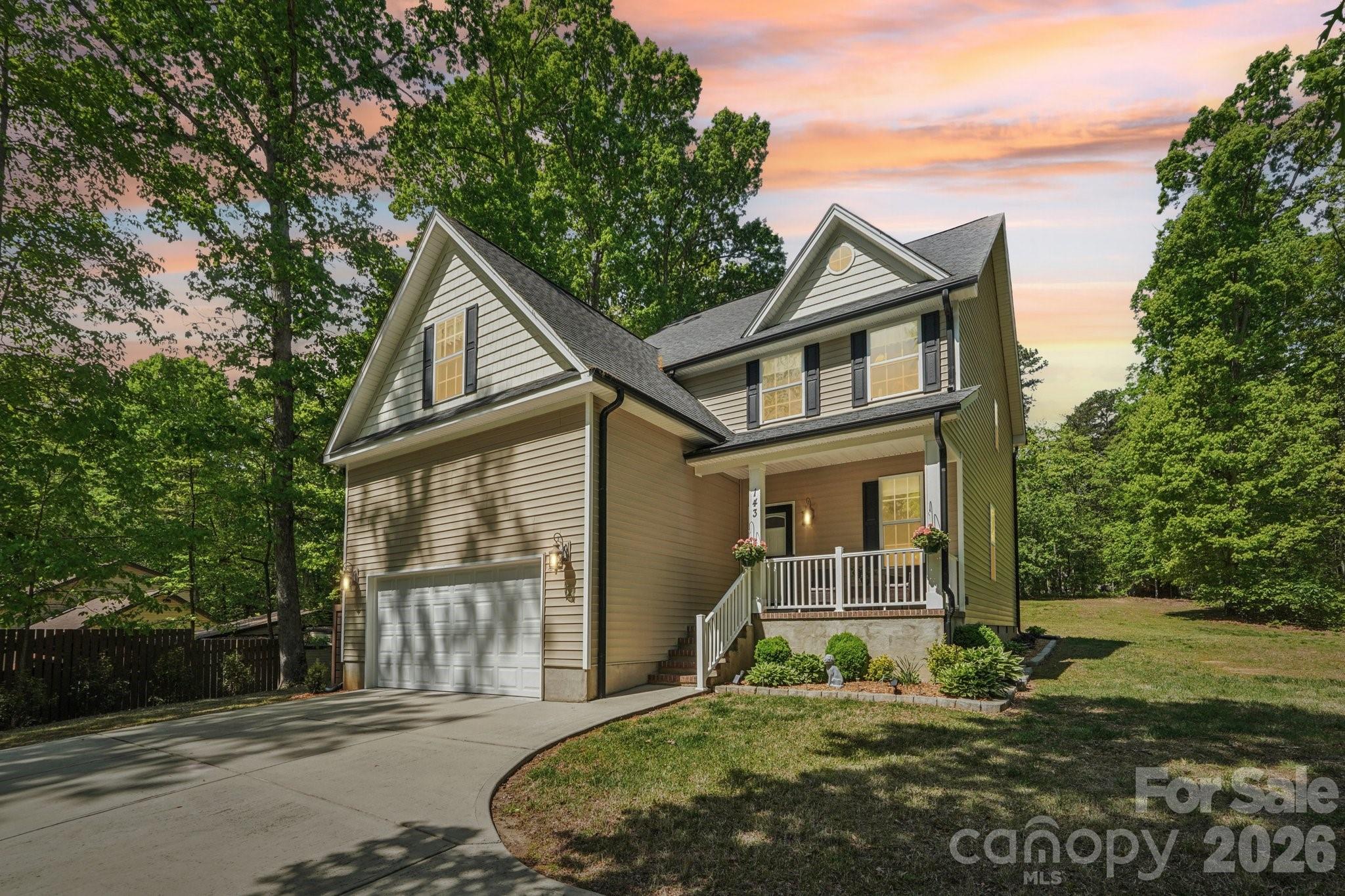 143 Fremont Loop — Mooresville