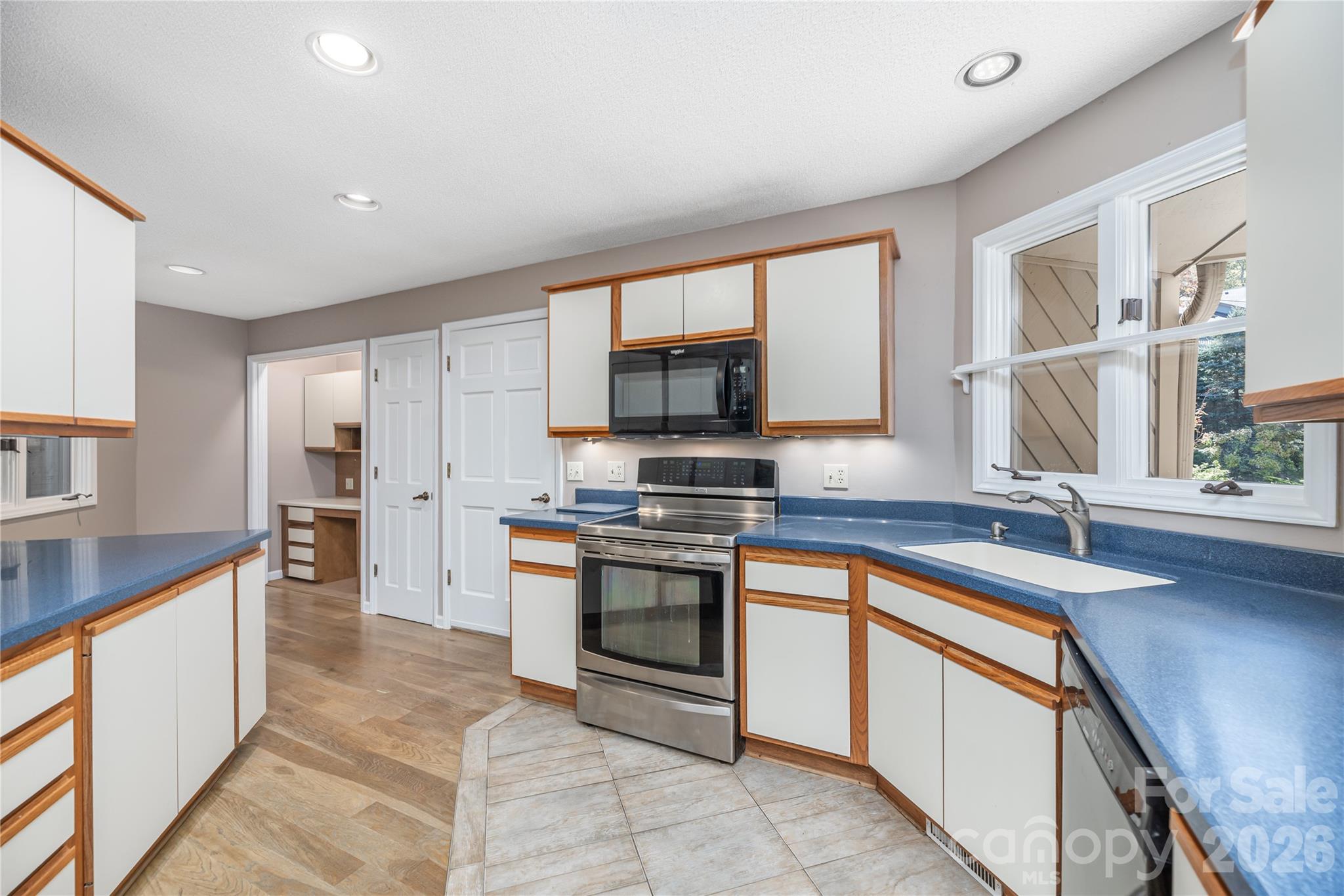 1101 Timber Trail — Asheville