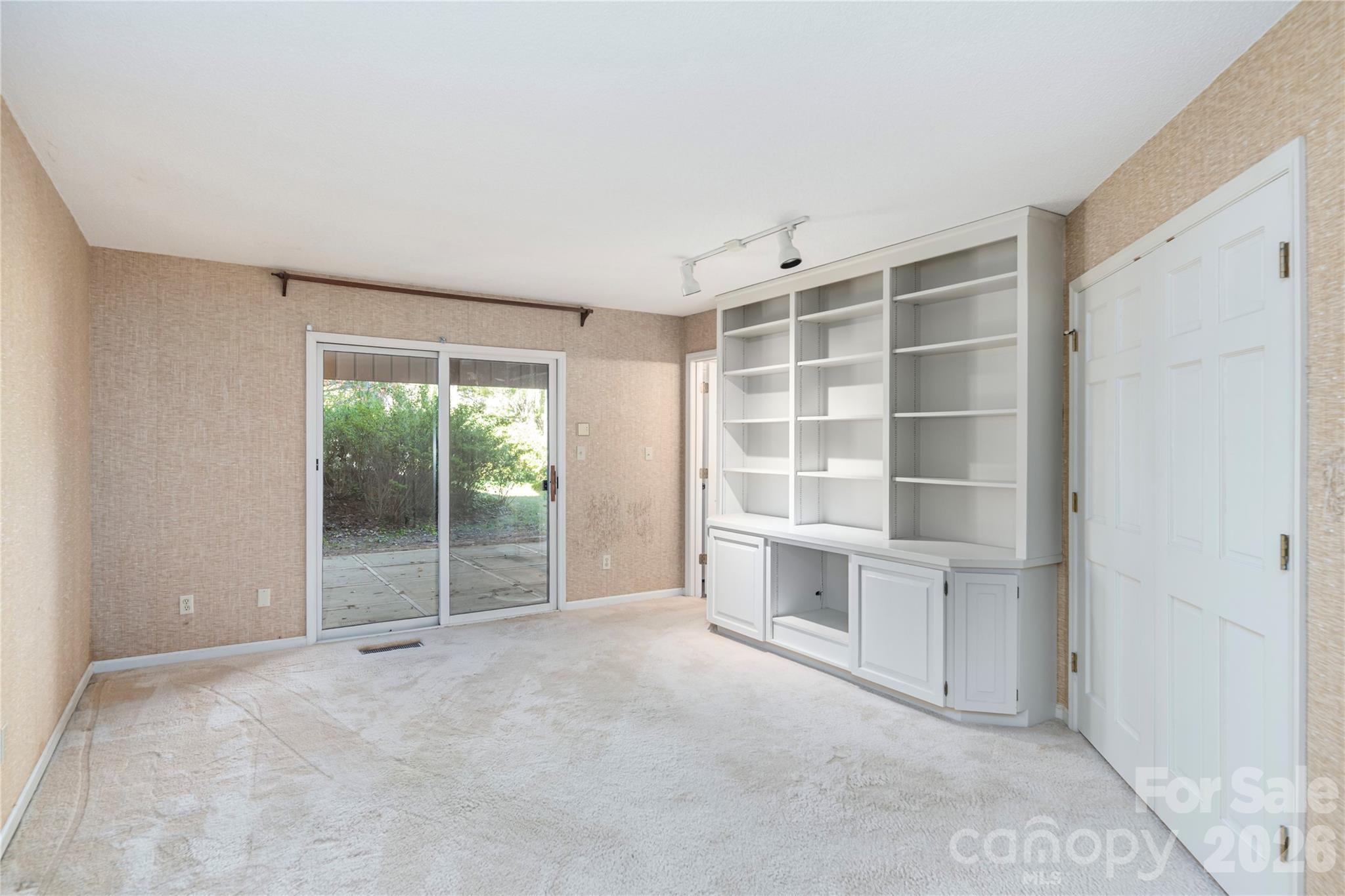 1101 Timber Trail — Asheville