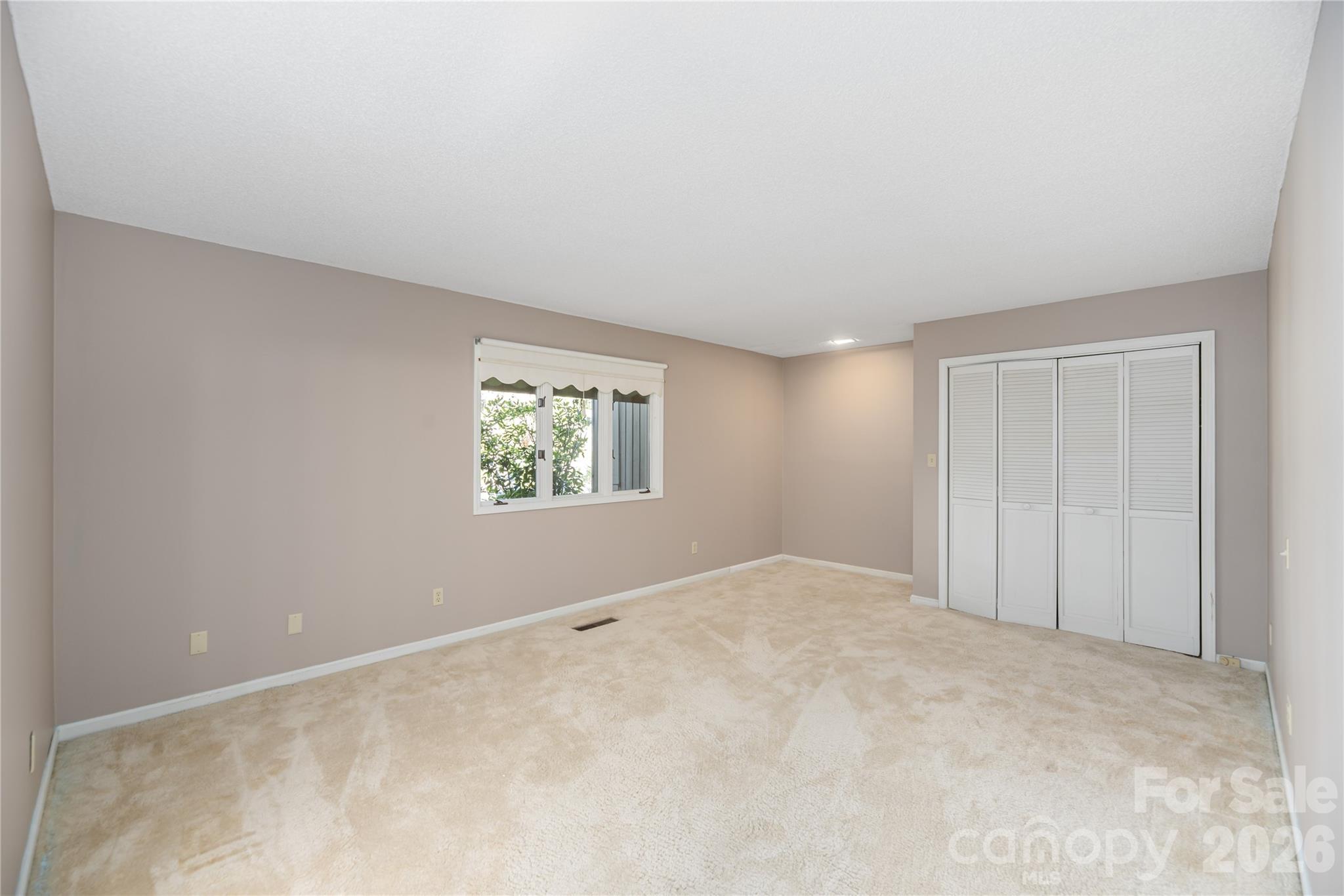 1101 Timber Trail — Asheville