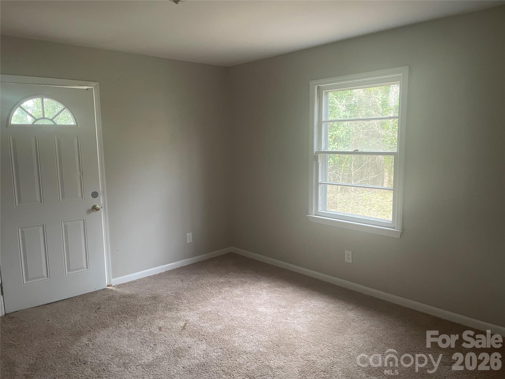 2801 Lyndell Way — Lancaster