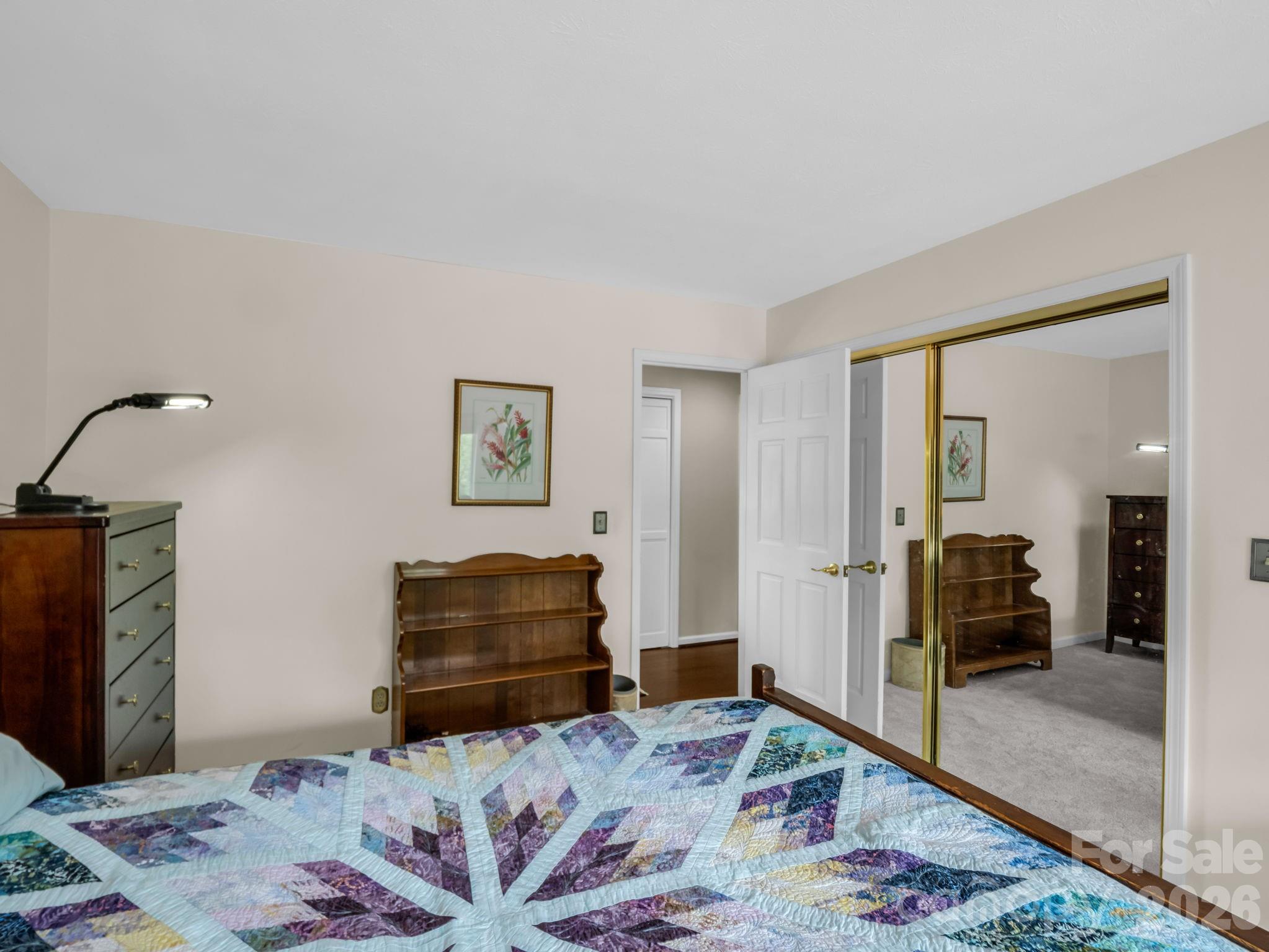 200 Conde Place — Hendersonville