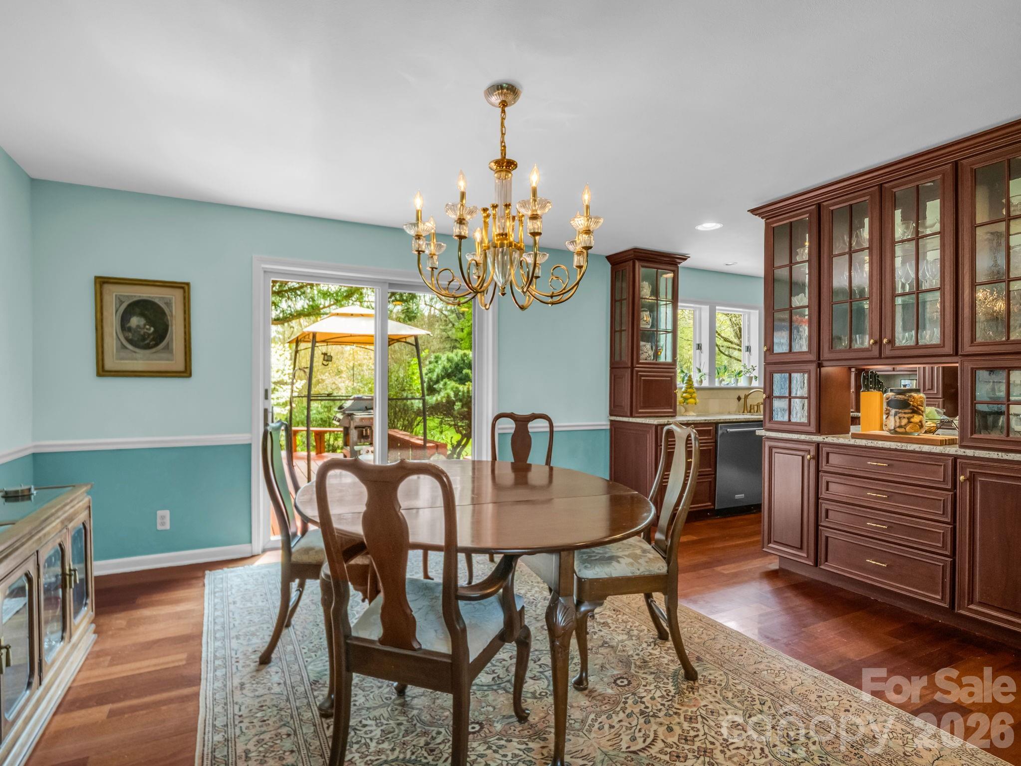 200 Conde Place — Hendersonville