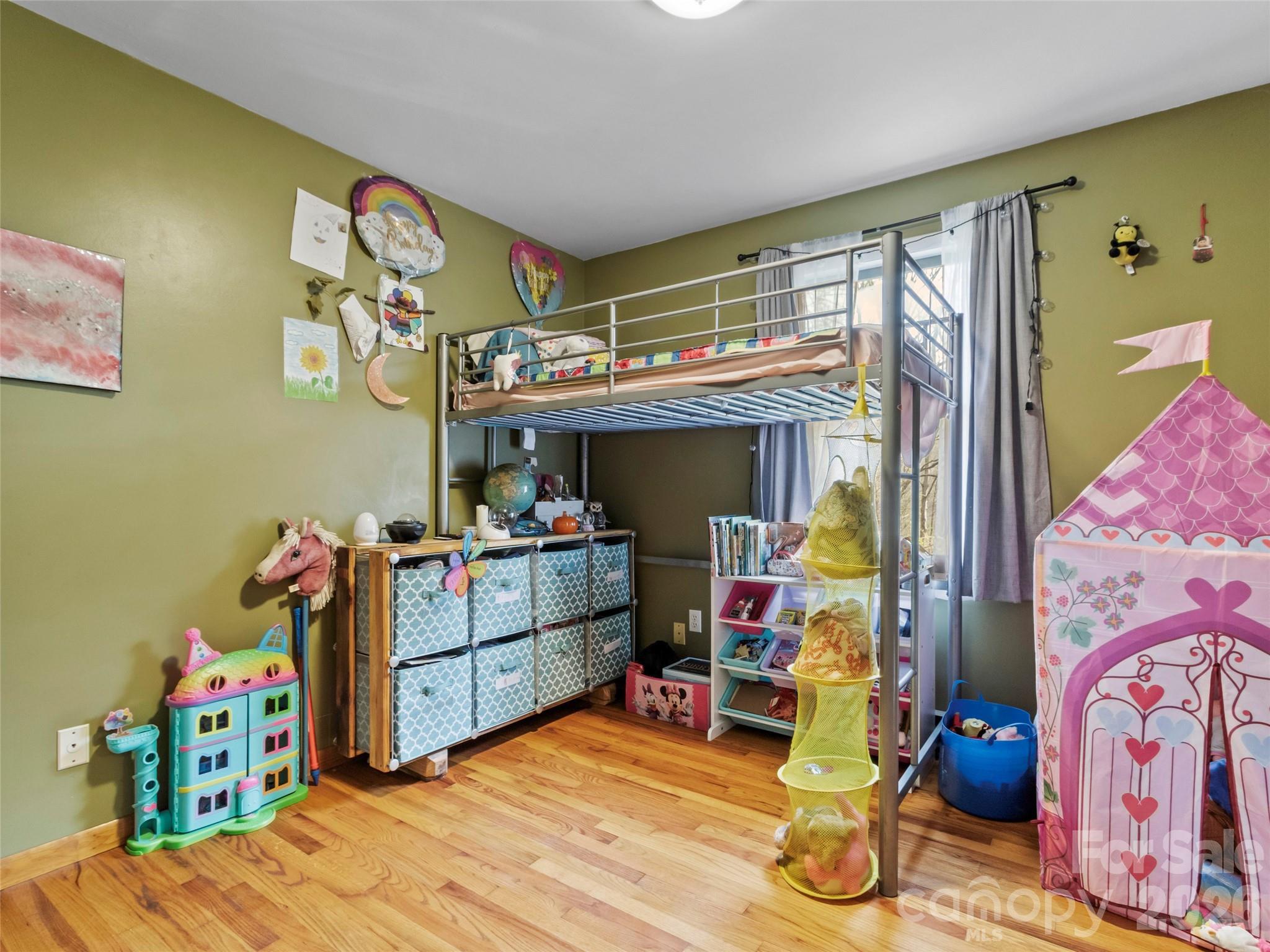 183 Stoney Fork Road — Barnardsville