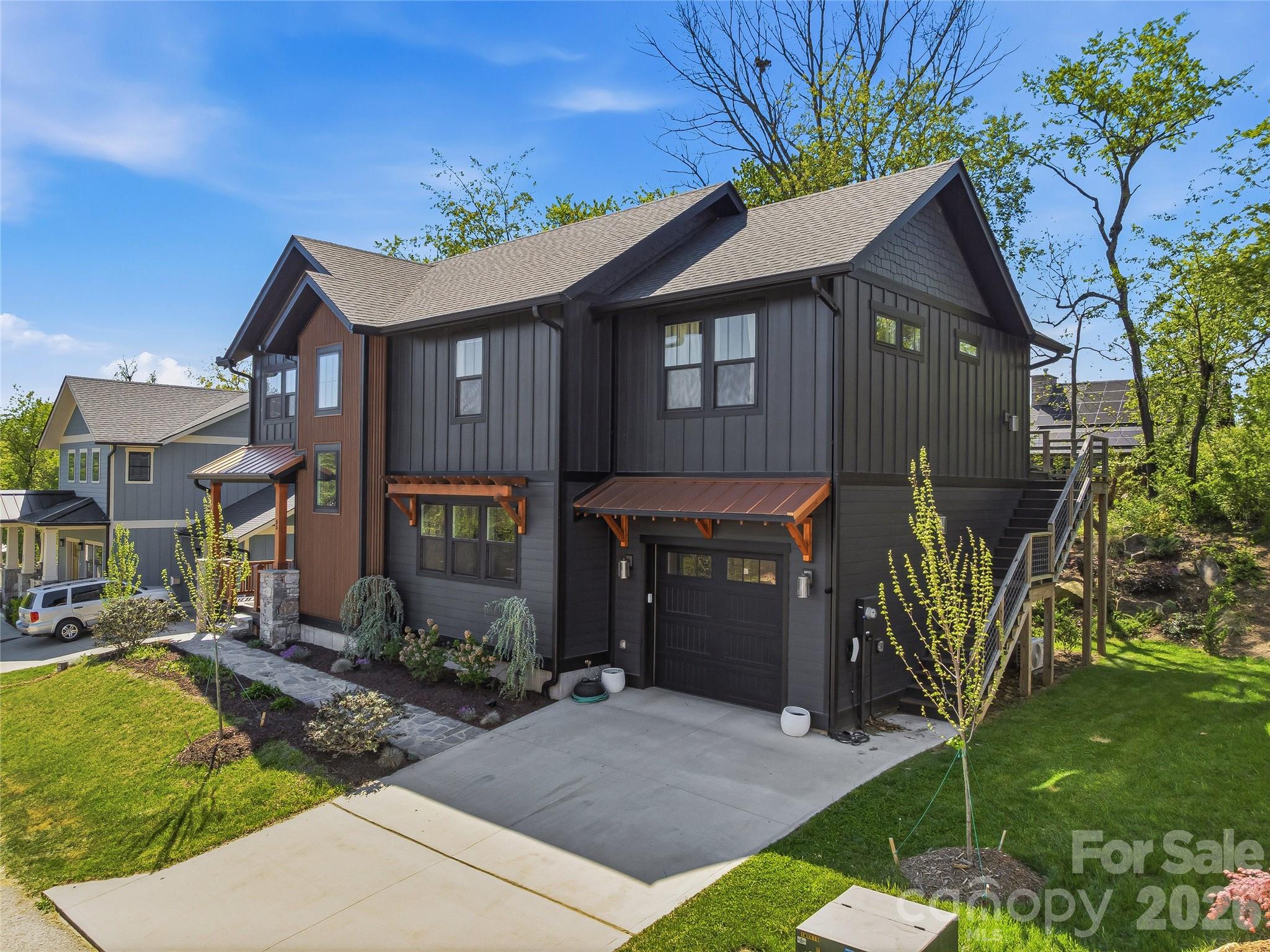 55 Acona Lane — Asheville
