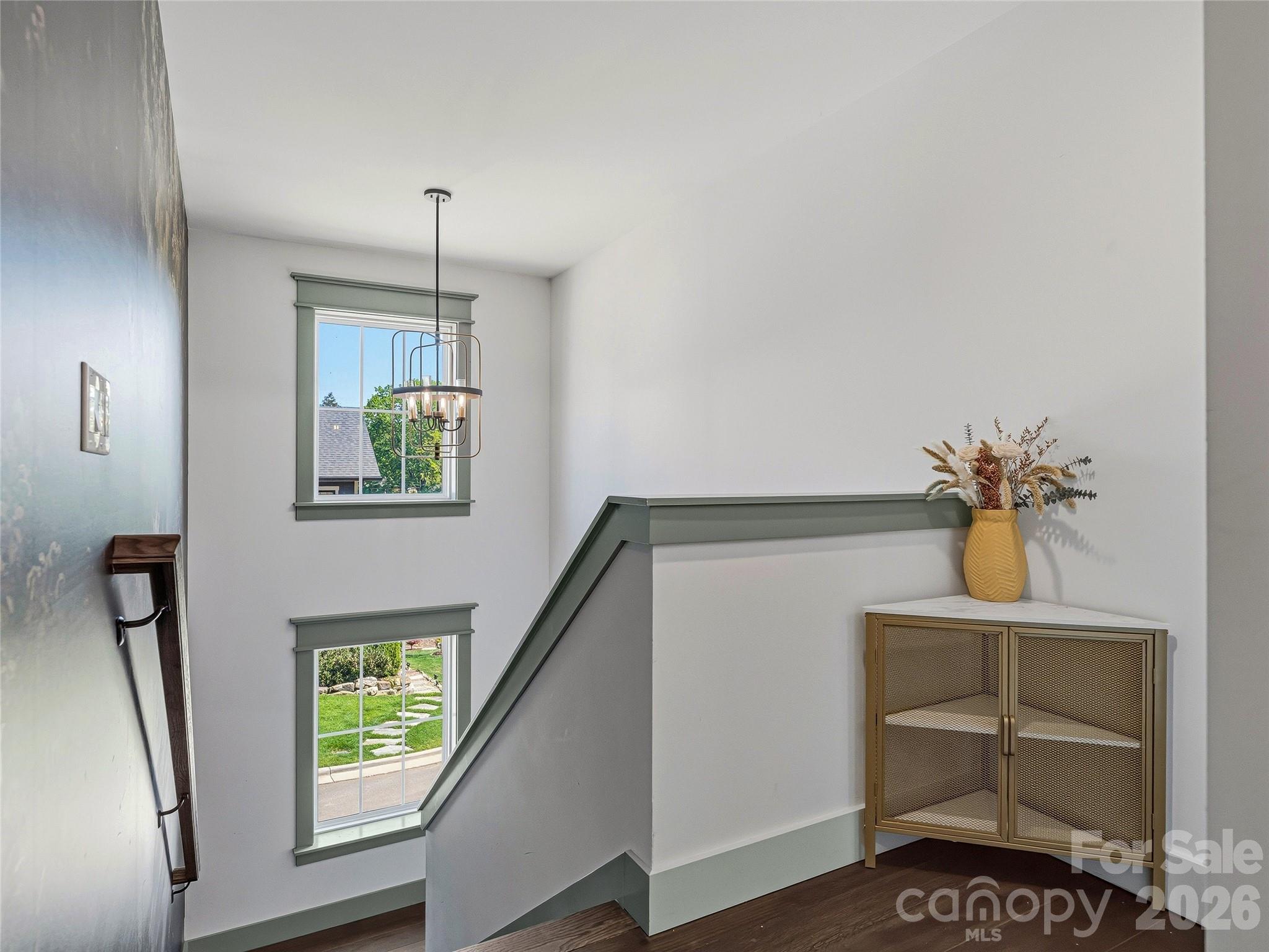 55 Acona Lane — Asheville