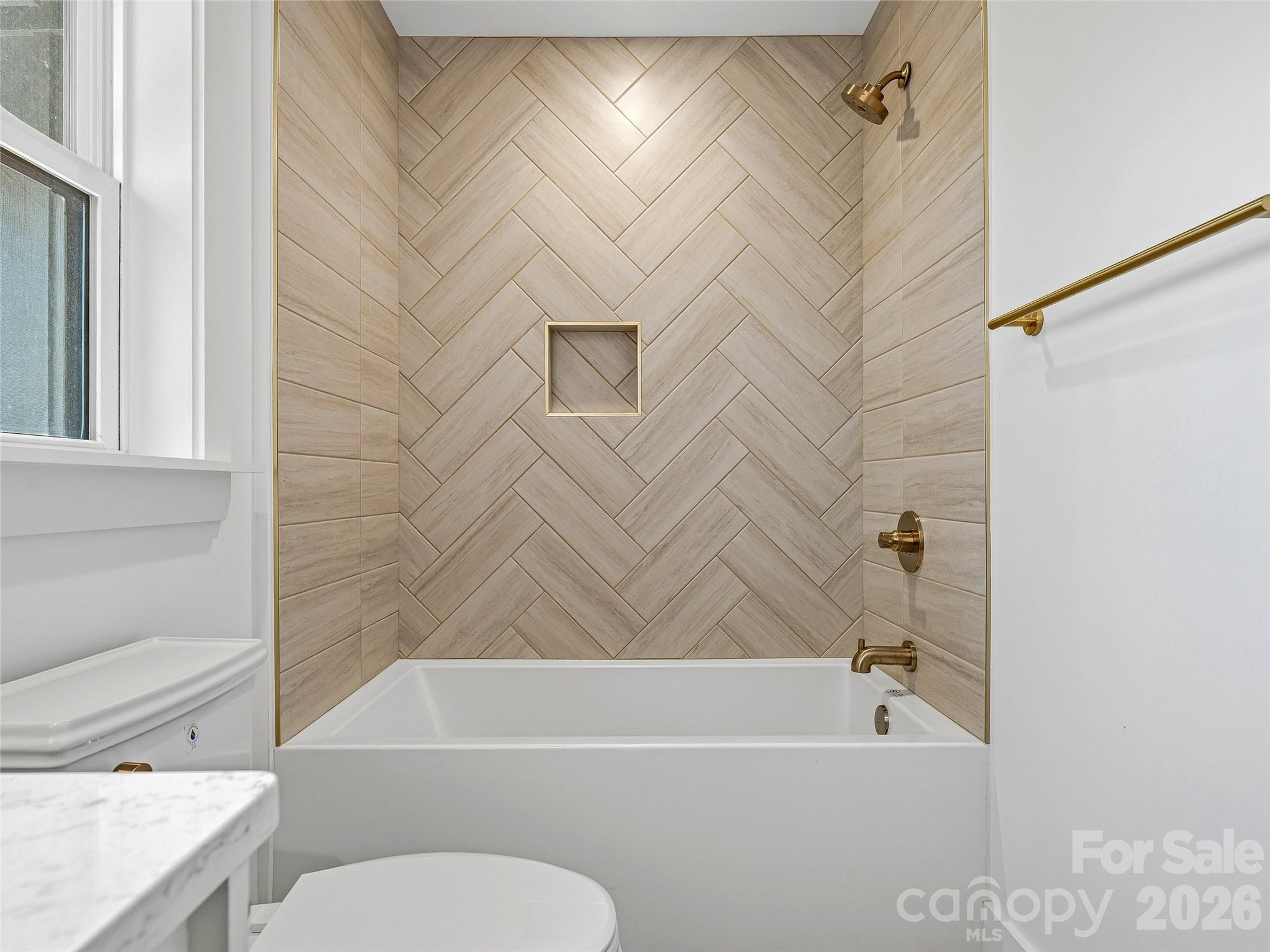 55 Acona Lane — Asheville