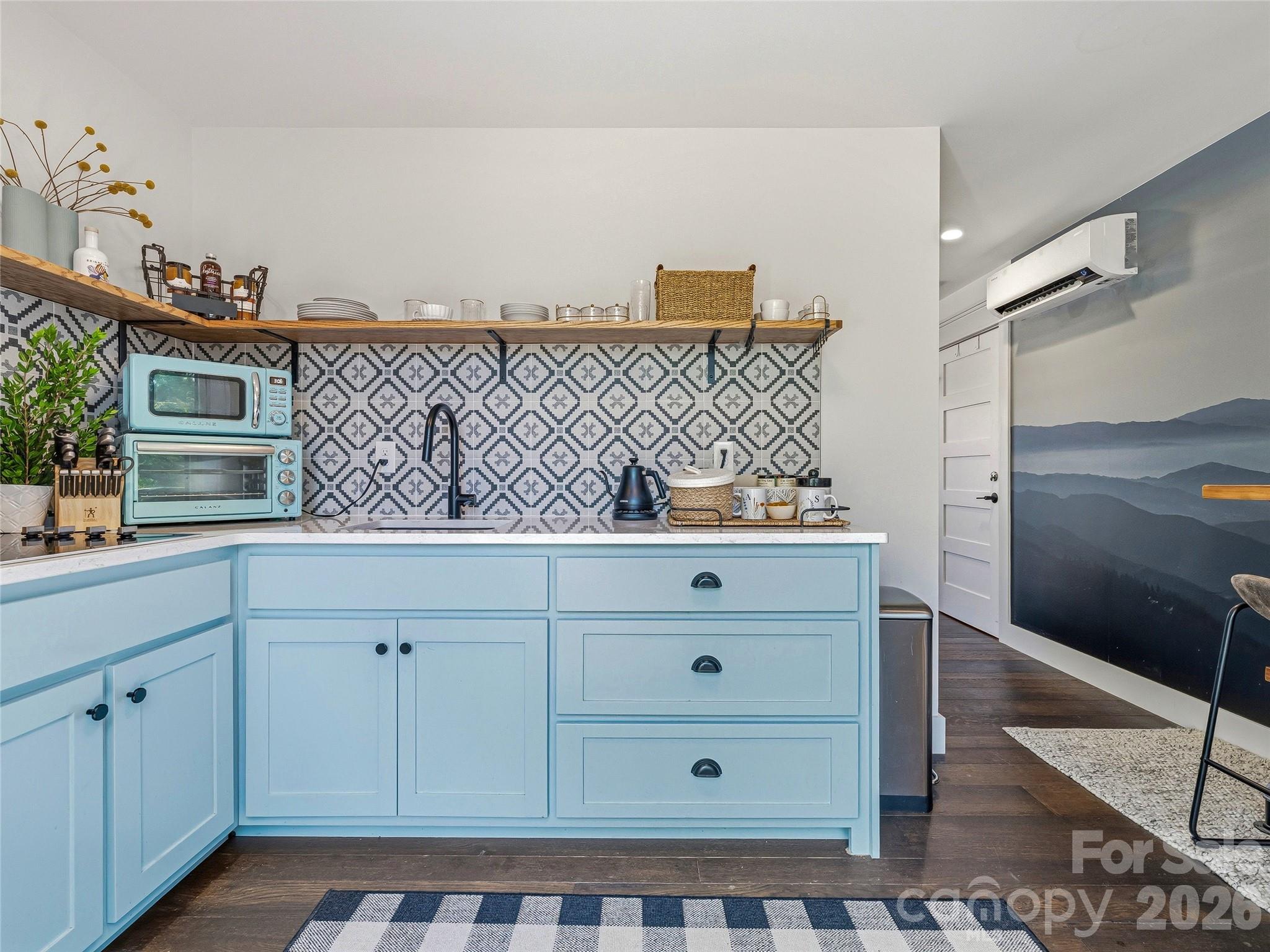 55 Acona Lane — Asheville