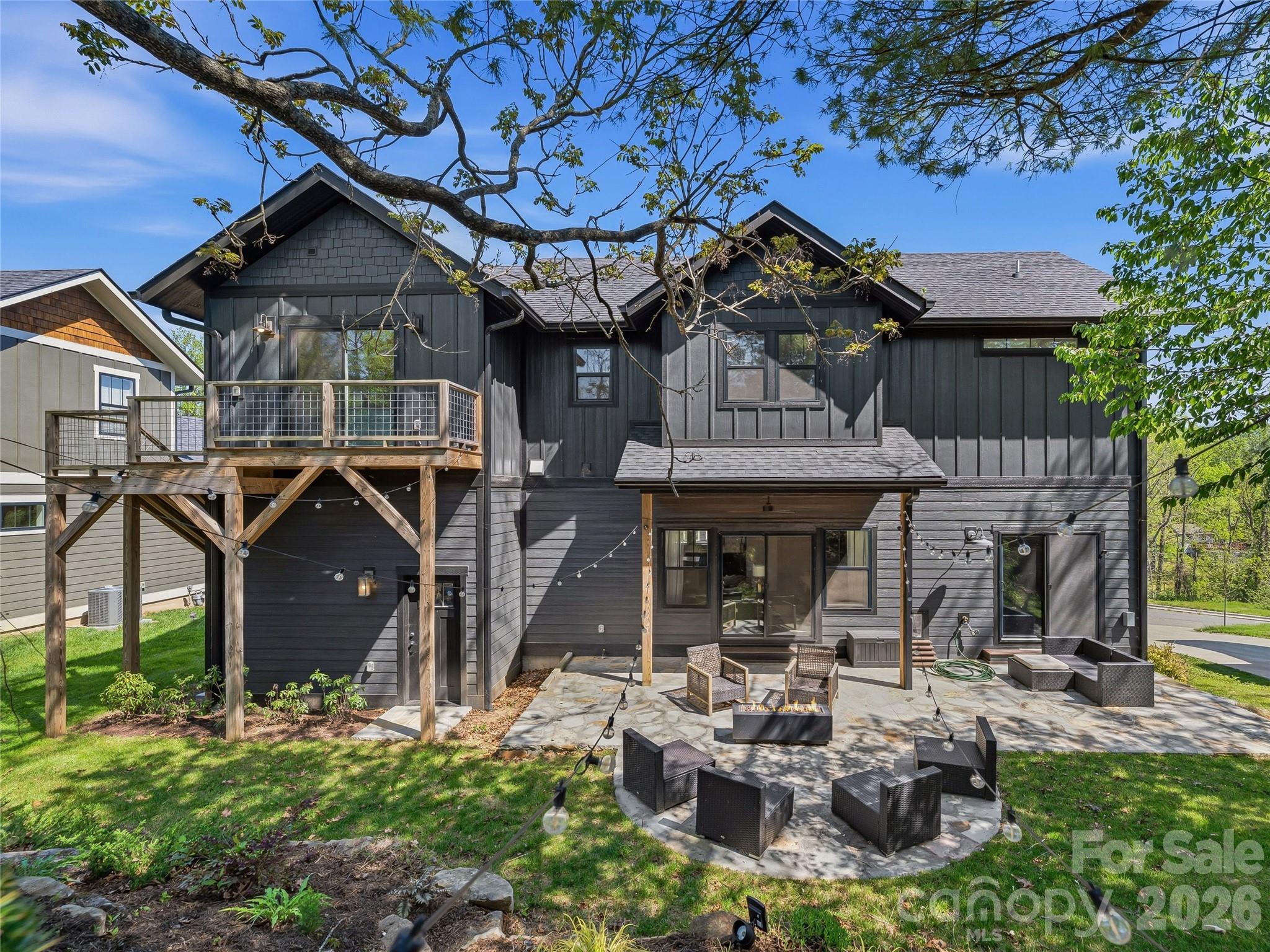 55 Acona Lane — Asheville