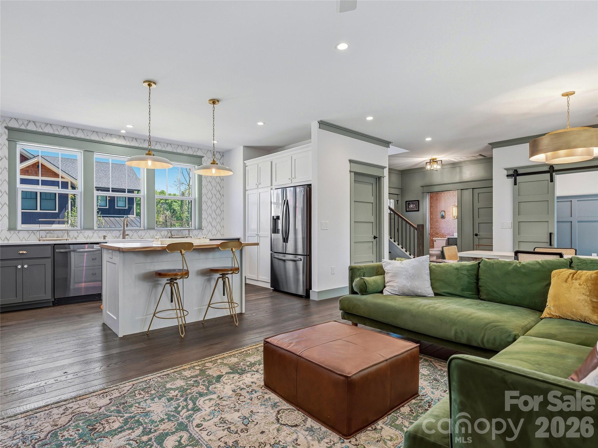 55 Acona Lane — Asheville