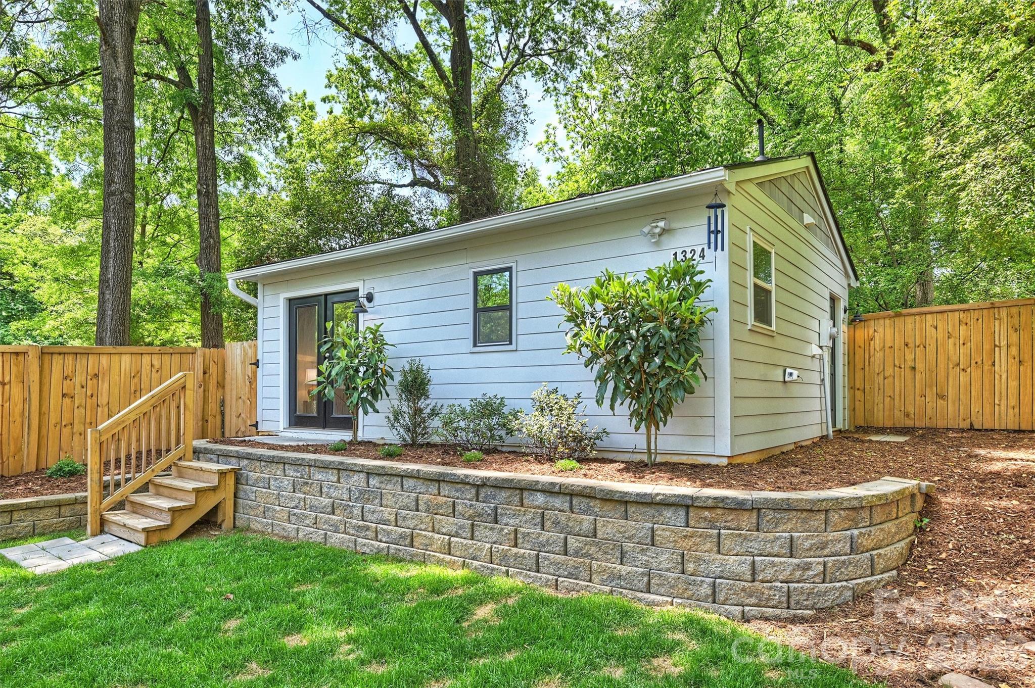 1320 Brook Road — Charlotte