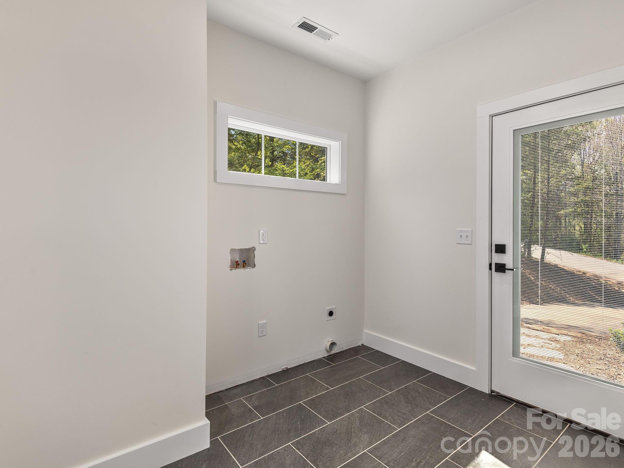 94 Spicewood Road — Weaverville