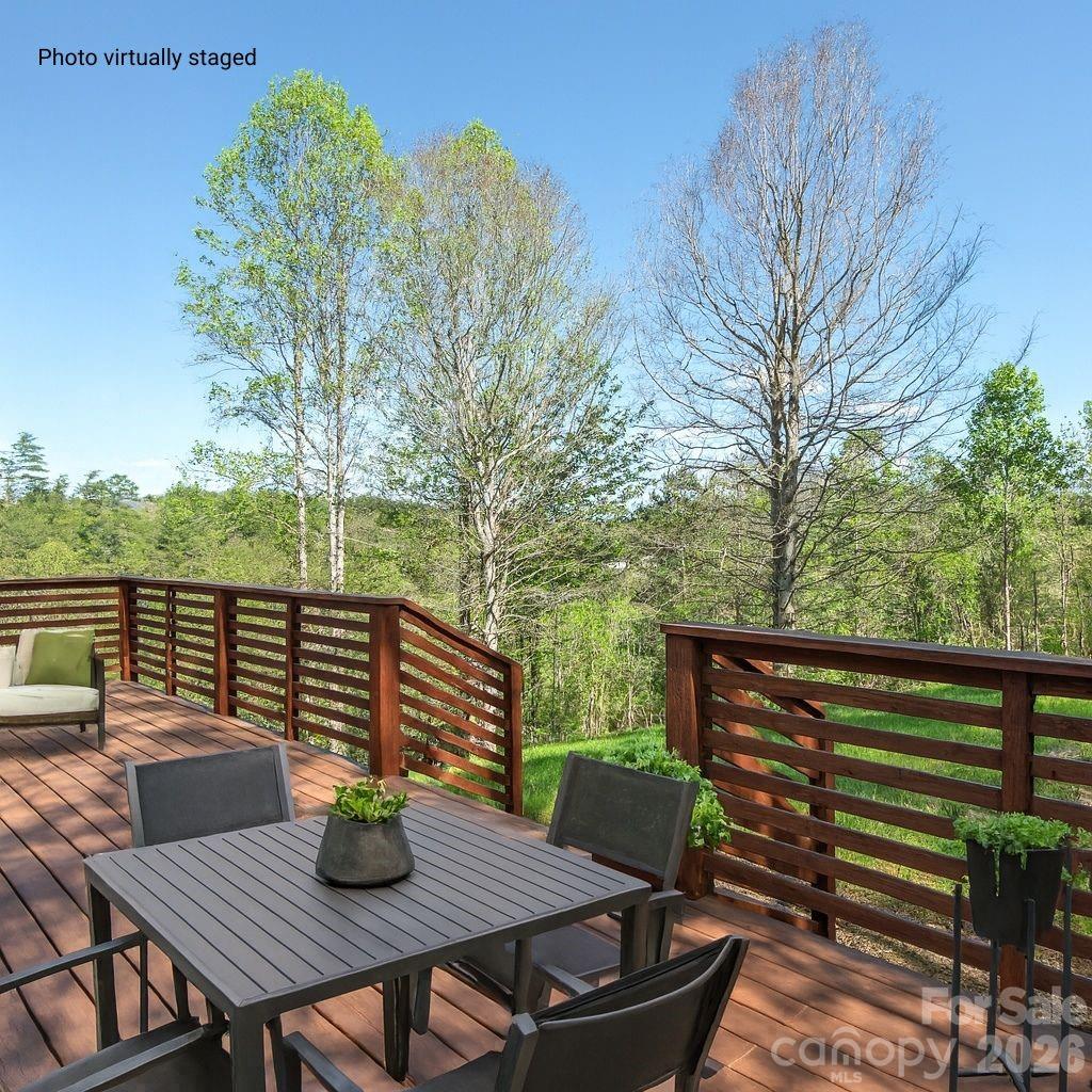 94 Spicewood Road — Weaverville