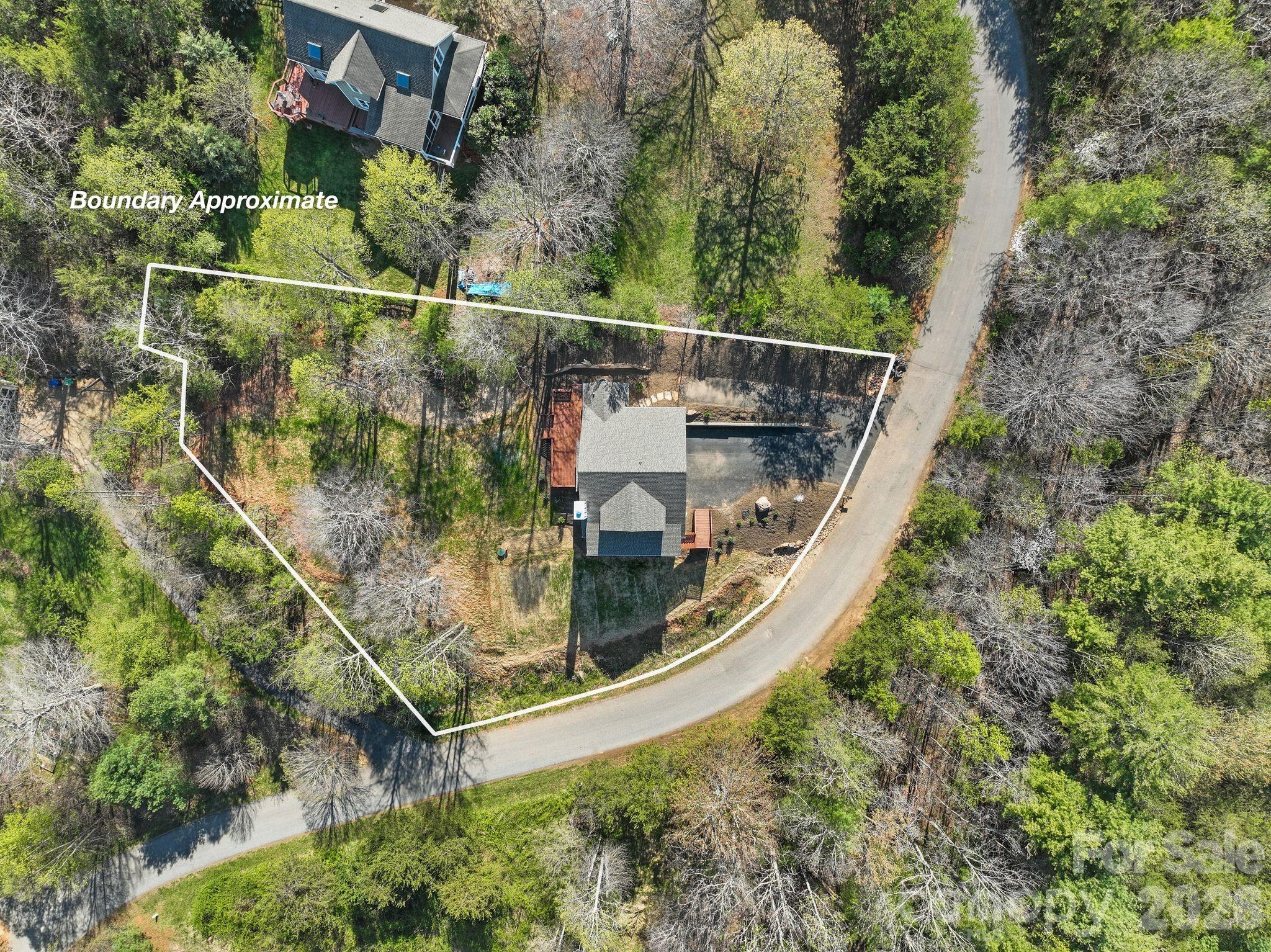 94 Spicewood Road — Weaverville