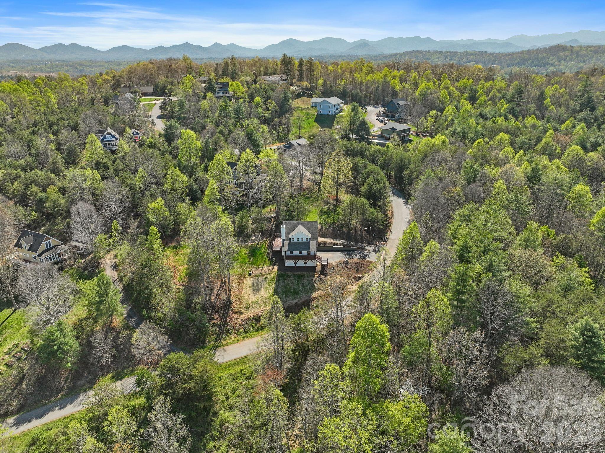 94 Spicewood Road — Weaverville