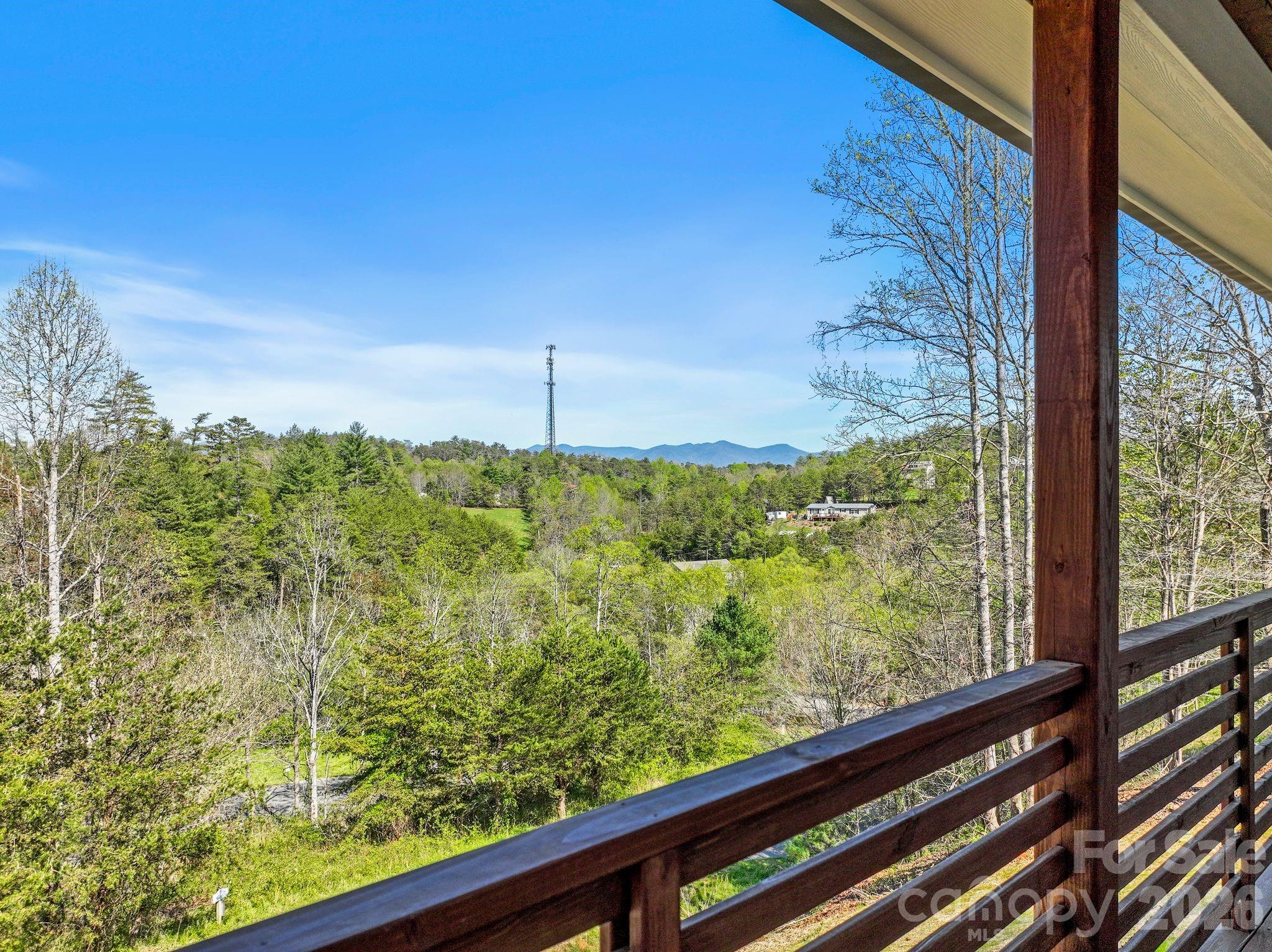 94 Spicewood Road — Weaverville