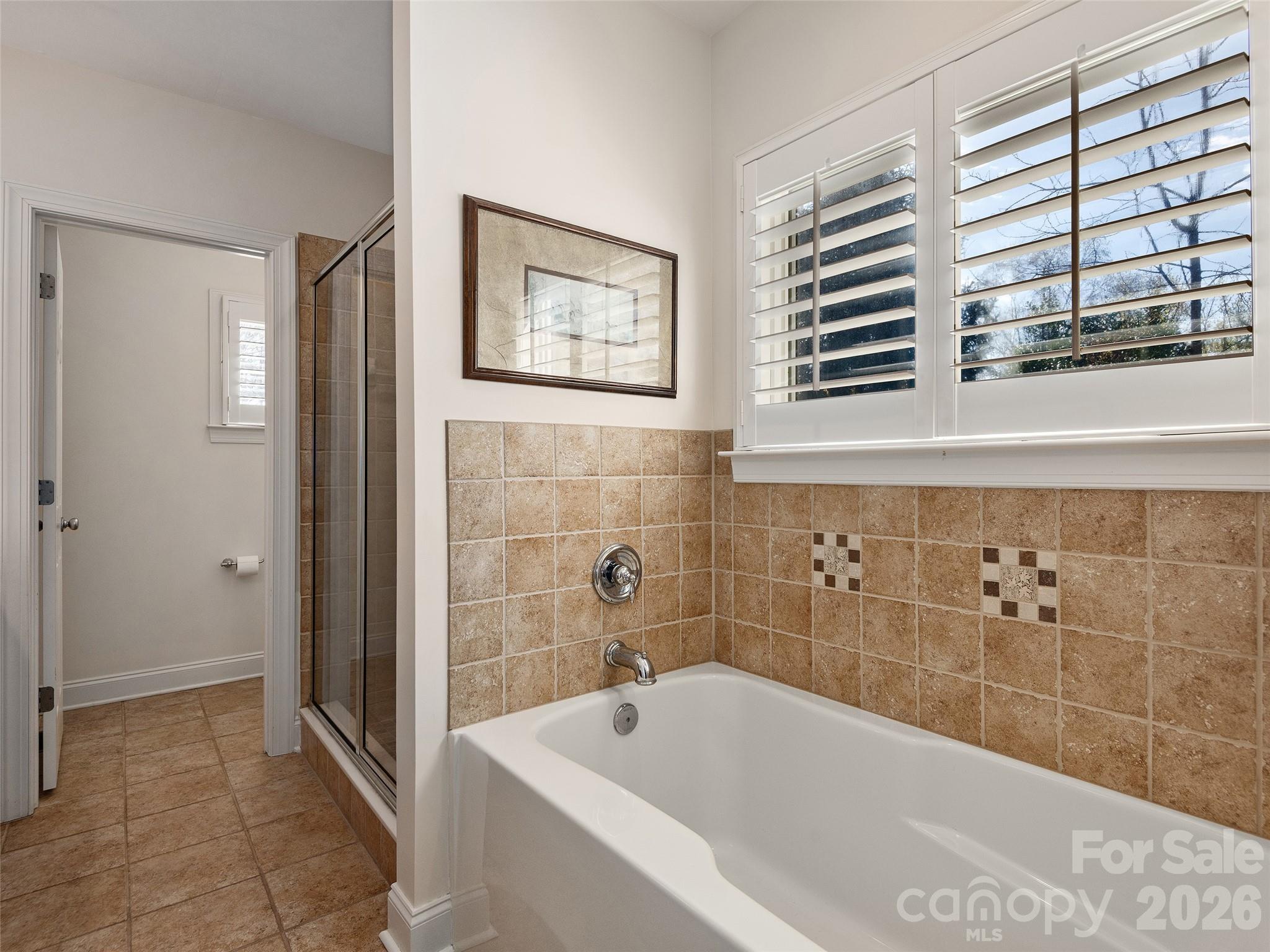 1672 Olmsted Drive — Asheville