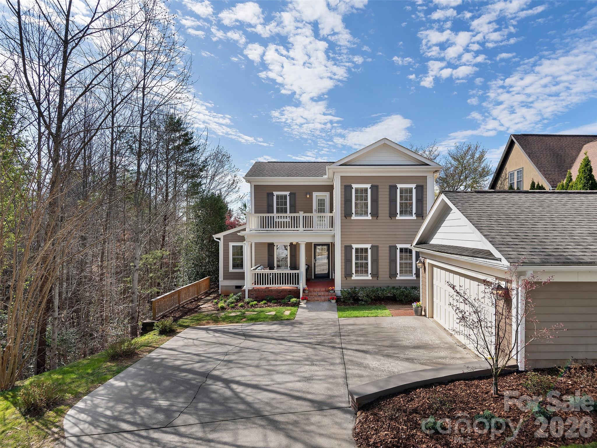 1672 Olmsted Drive — Asheville
