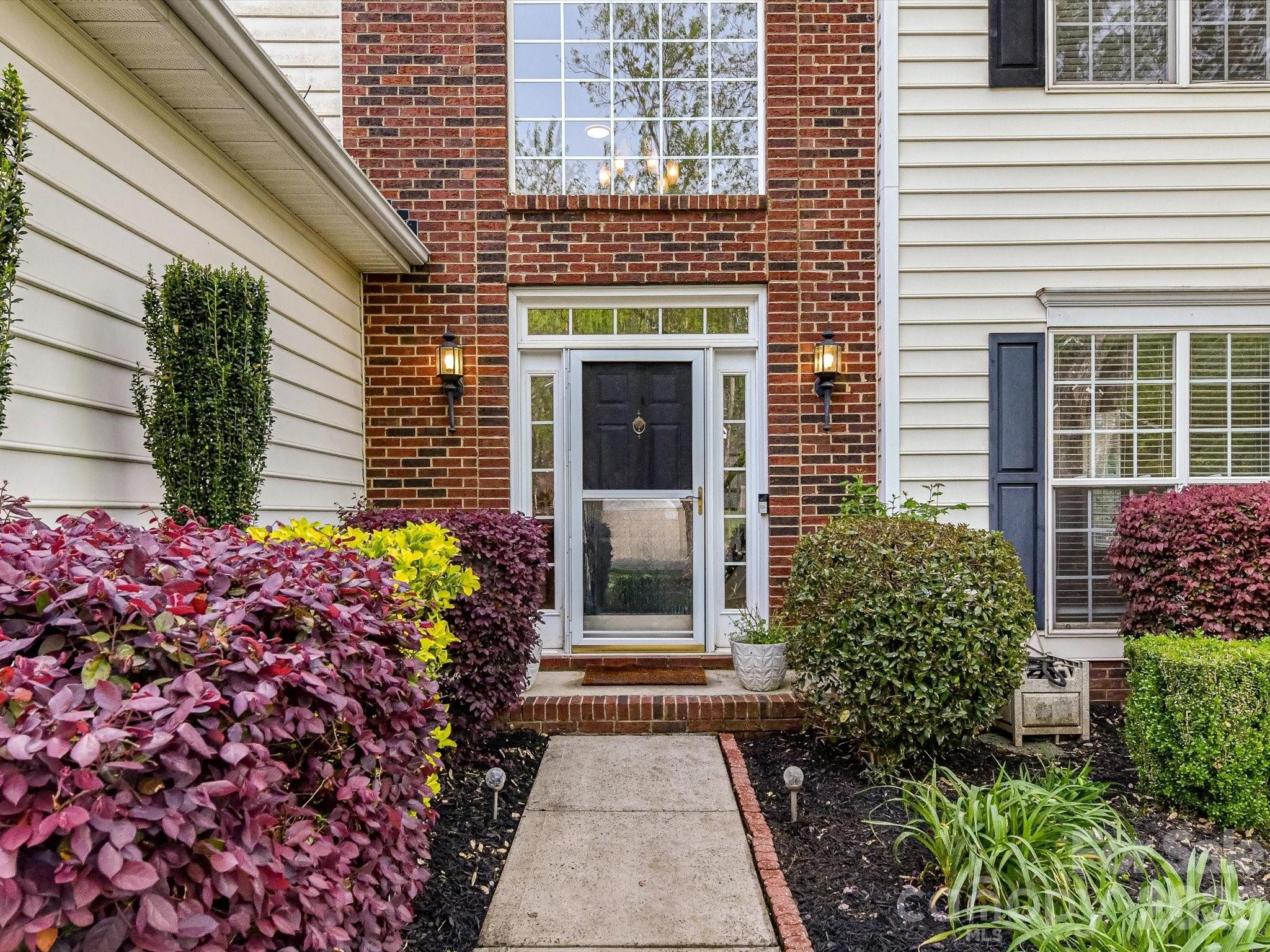 9334 Autumn Applause Drive — Charlotte