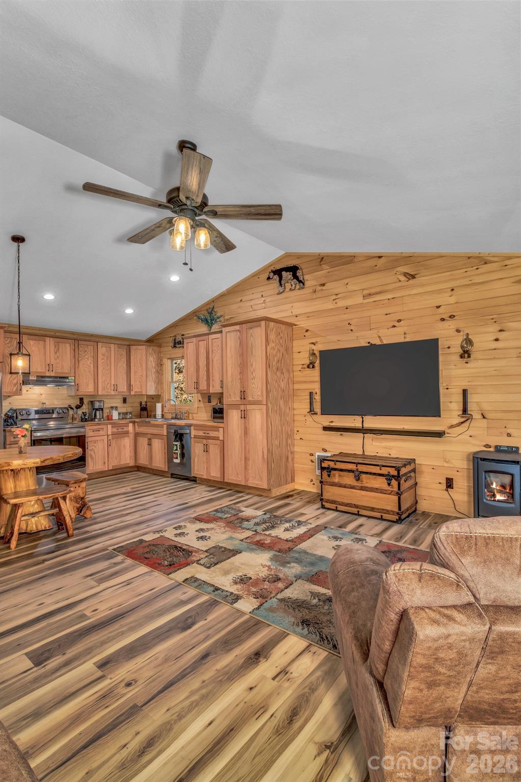 1100 Panther Branch Road — Canton