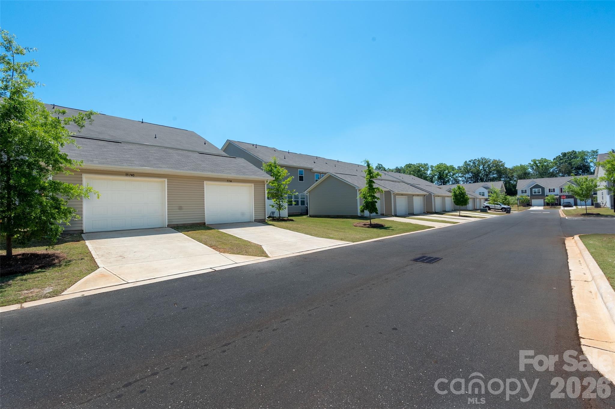15740 Country House Street — Charlotte