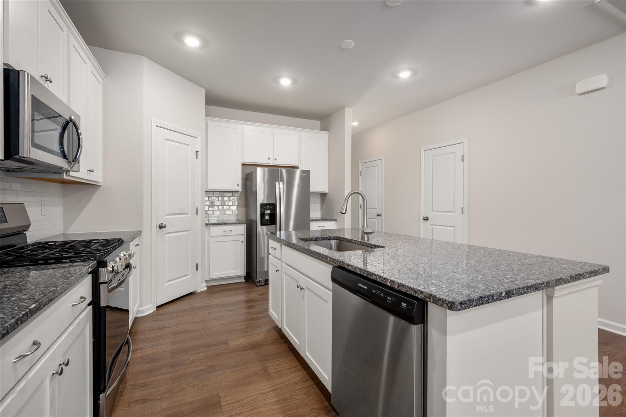 15740 Country House Street — Charlotte