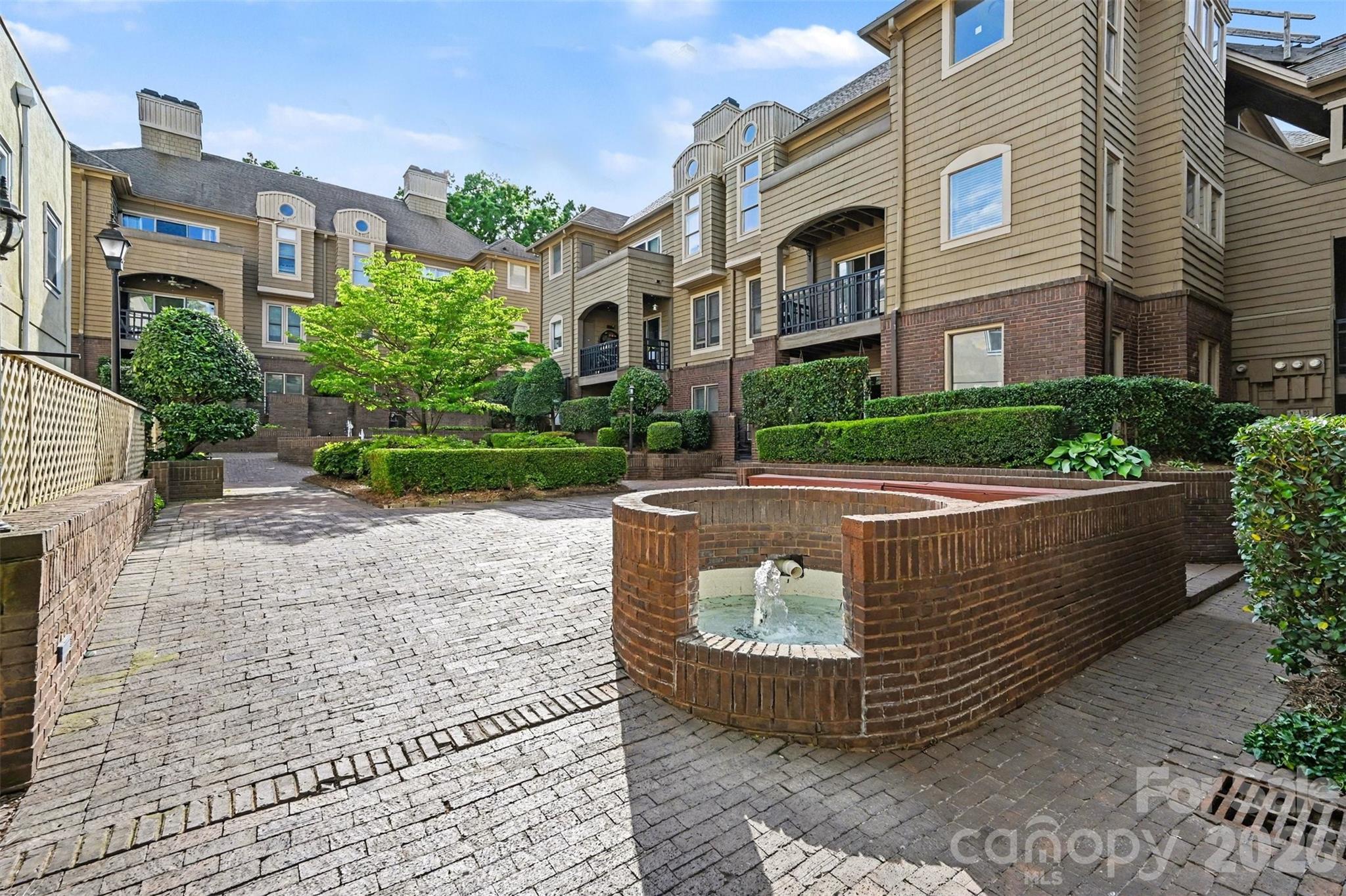 1109 E Morehead Street #5 — Charlotte