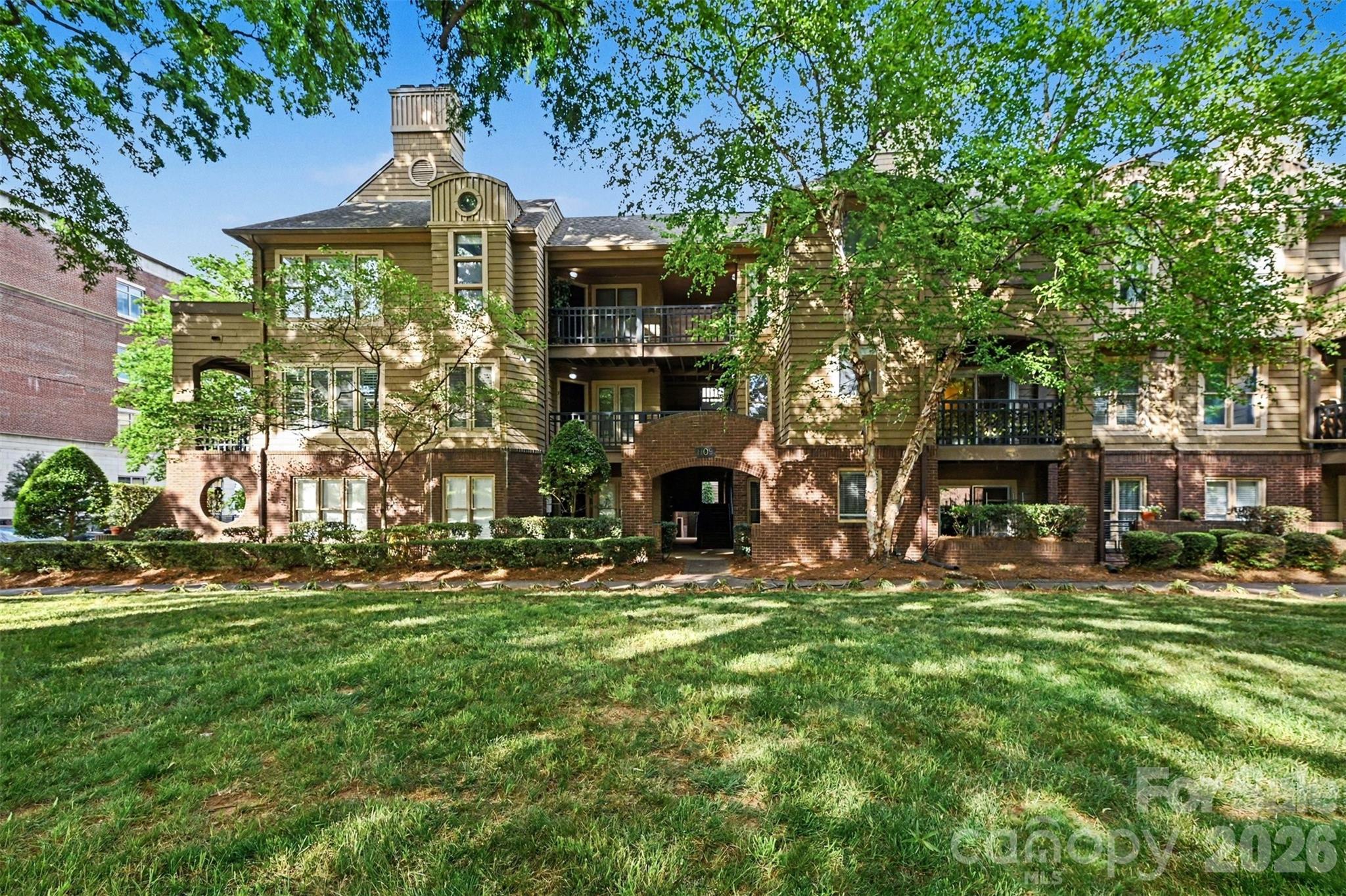 1109 E Morehead Street #5 — Charlotte