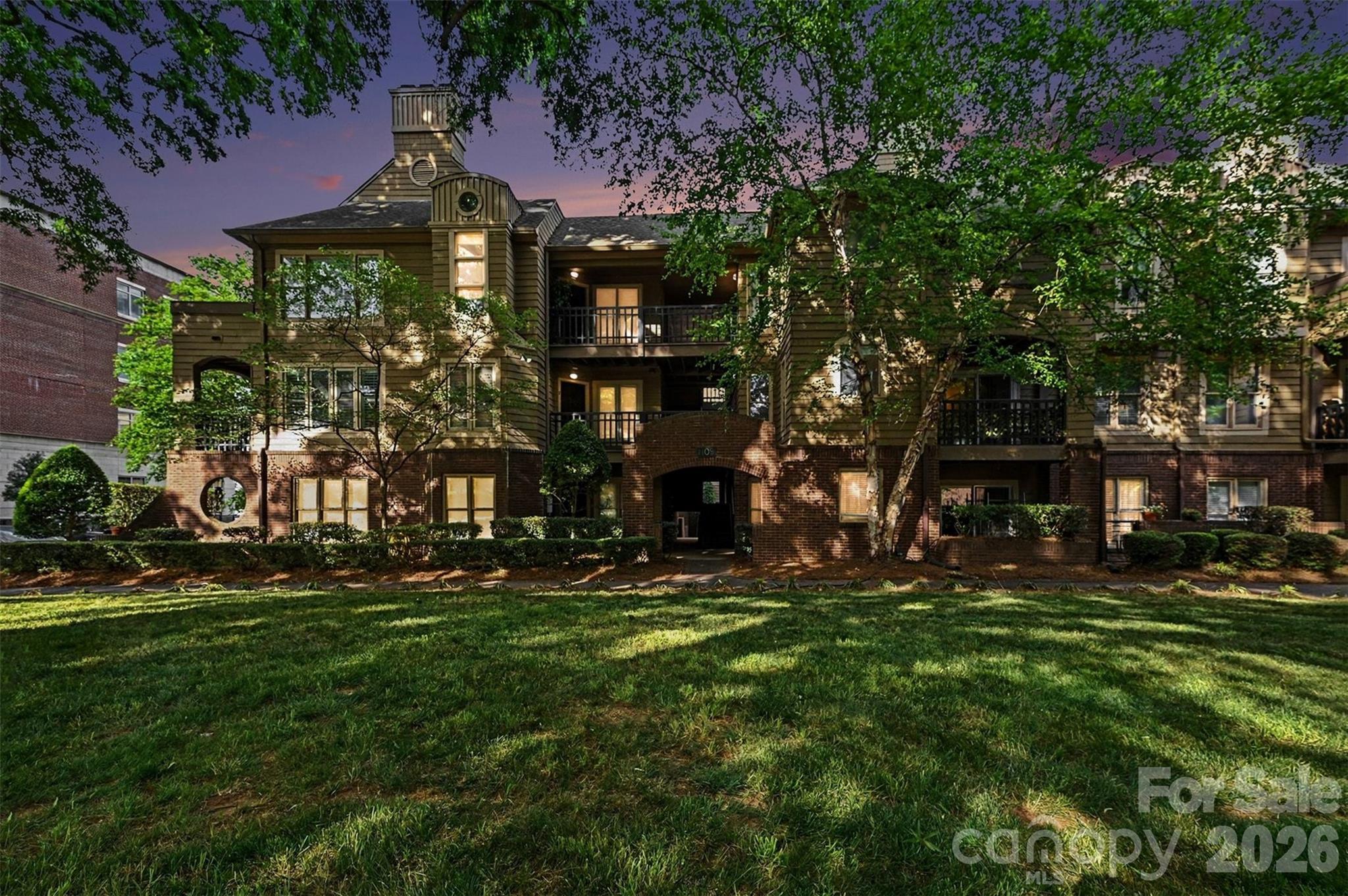 1109 E Morehead Street #5 — Charlotte