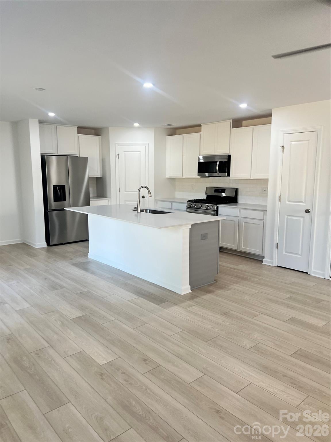 2210 Columbidae Lane — Gastonia