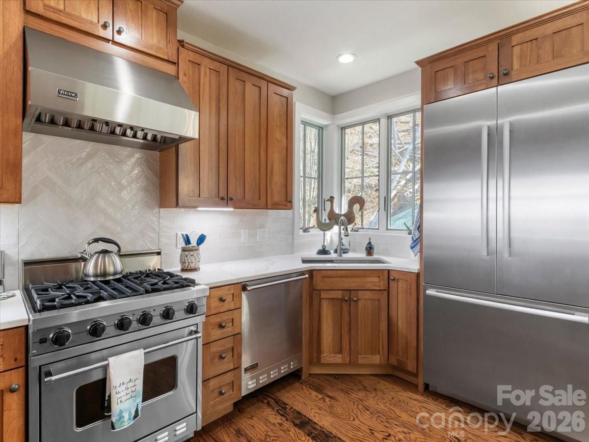 45 Creekside Way #I/301 — Burnsville