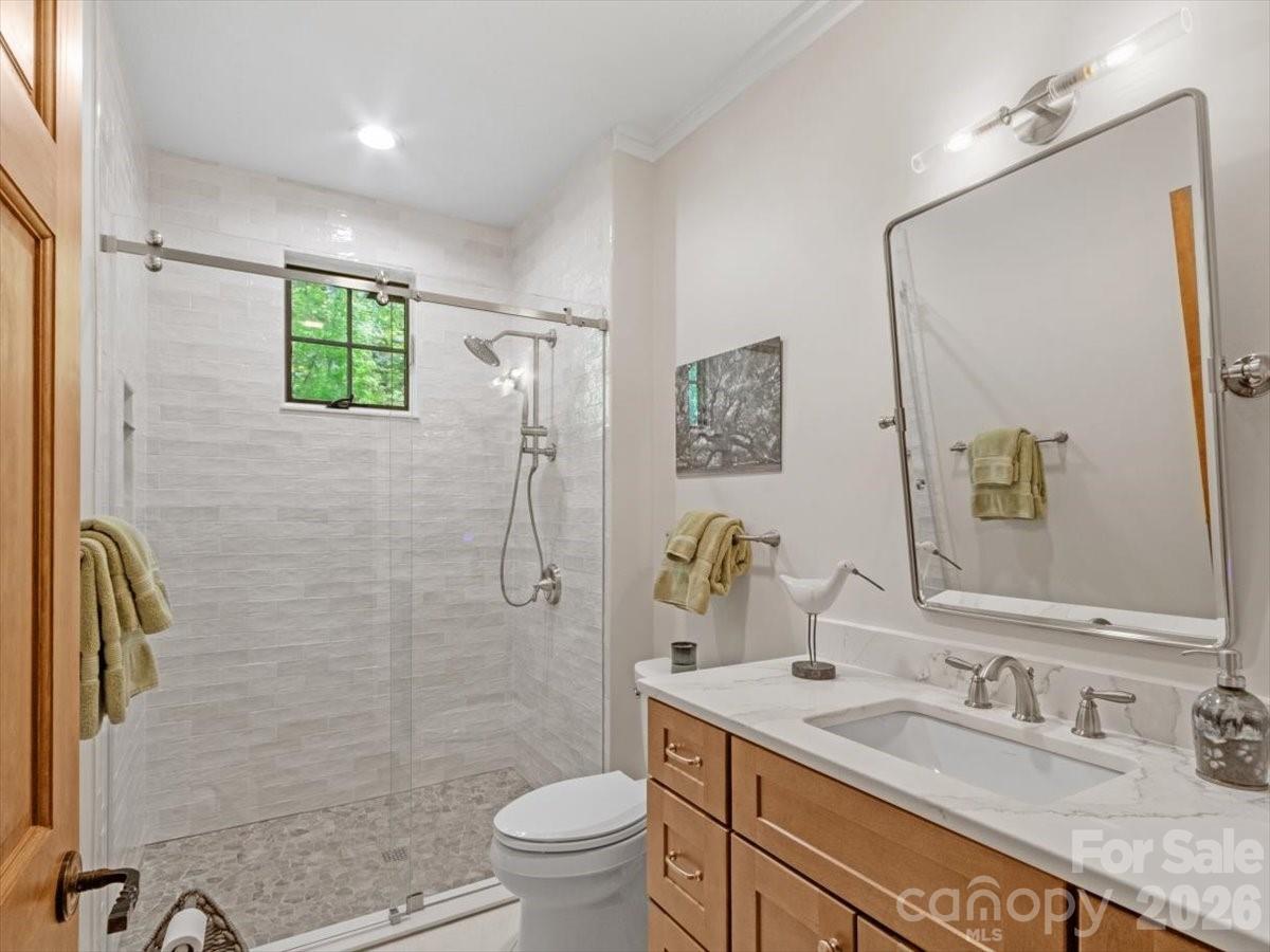 45 Creekside Way #I/301 — Burnsville