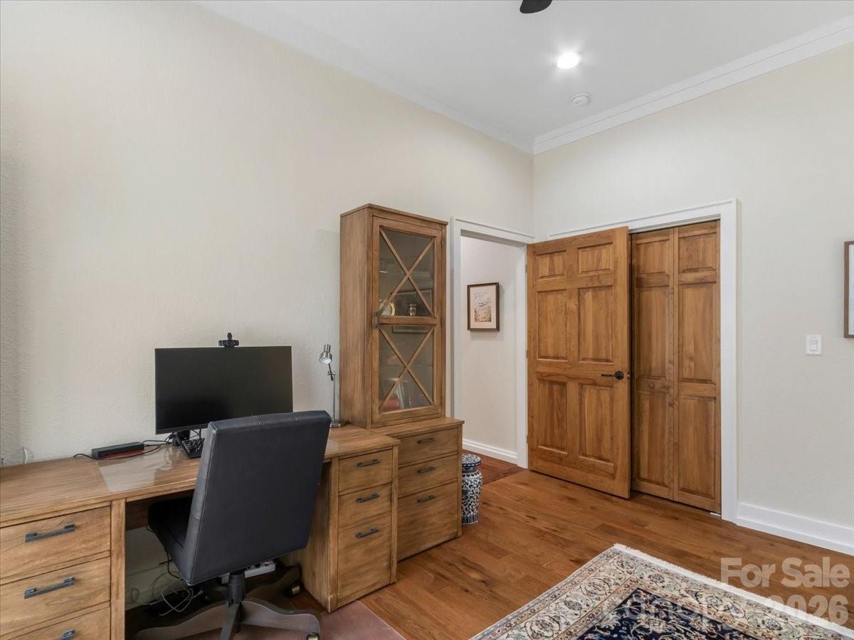 45 Creekside Way #I/301 — Burnsville