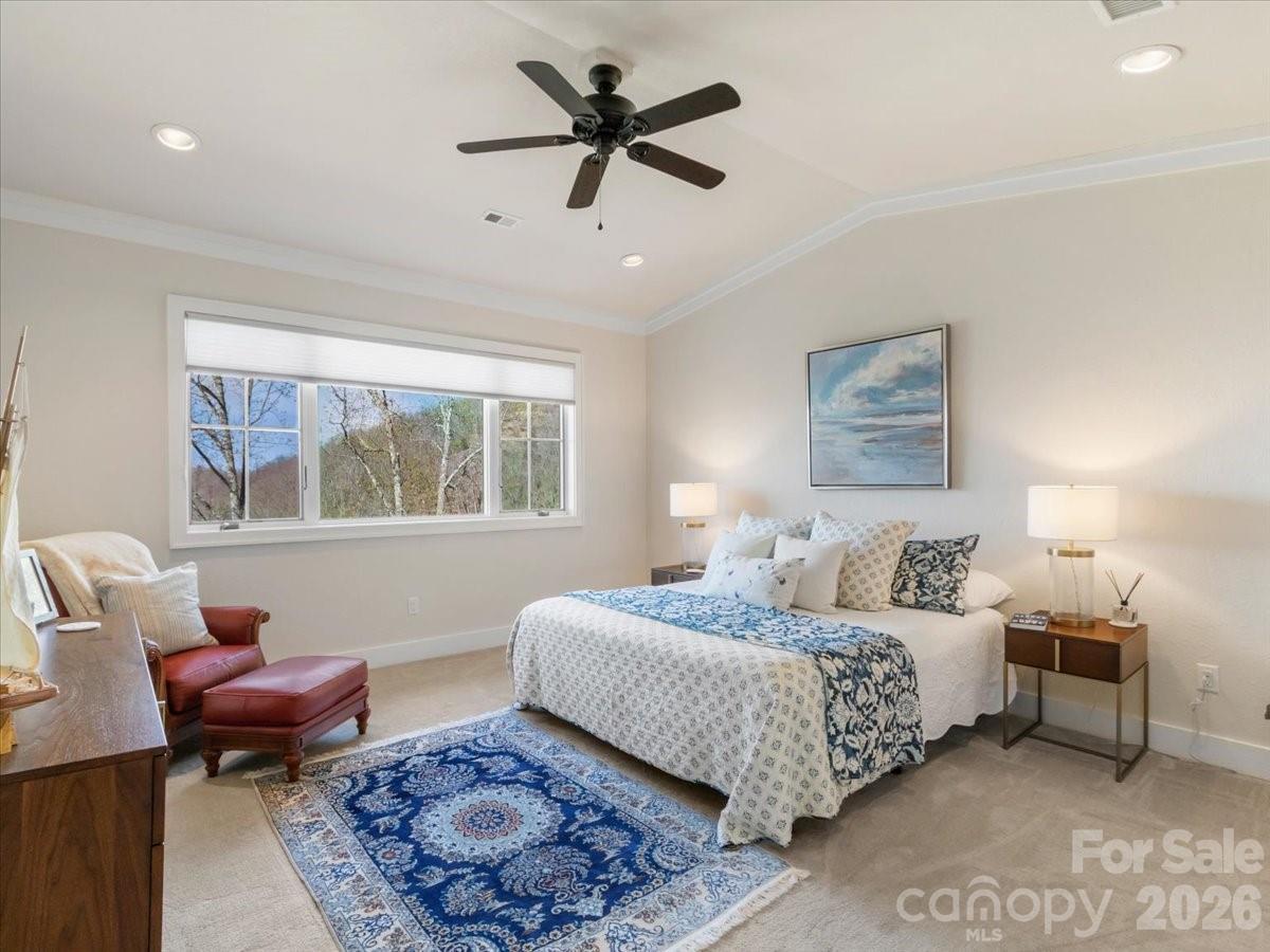 45 Creekside Way #I/301 — Burnsville