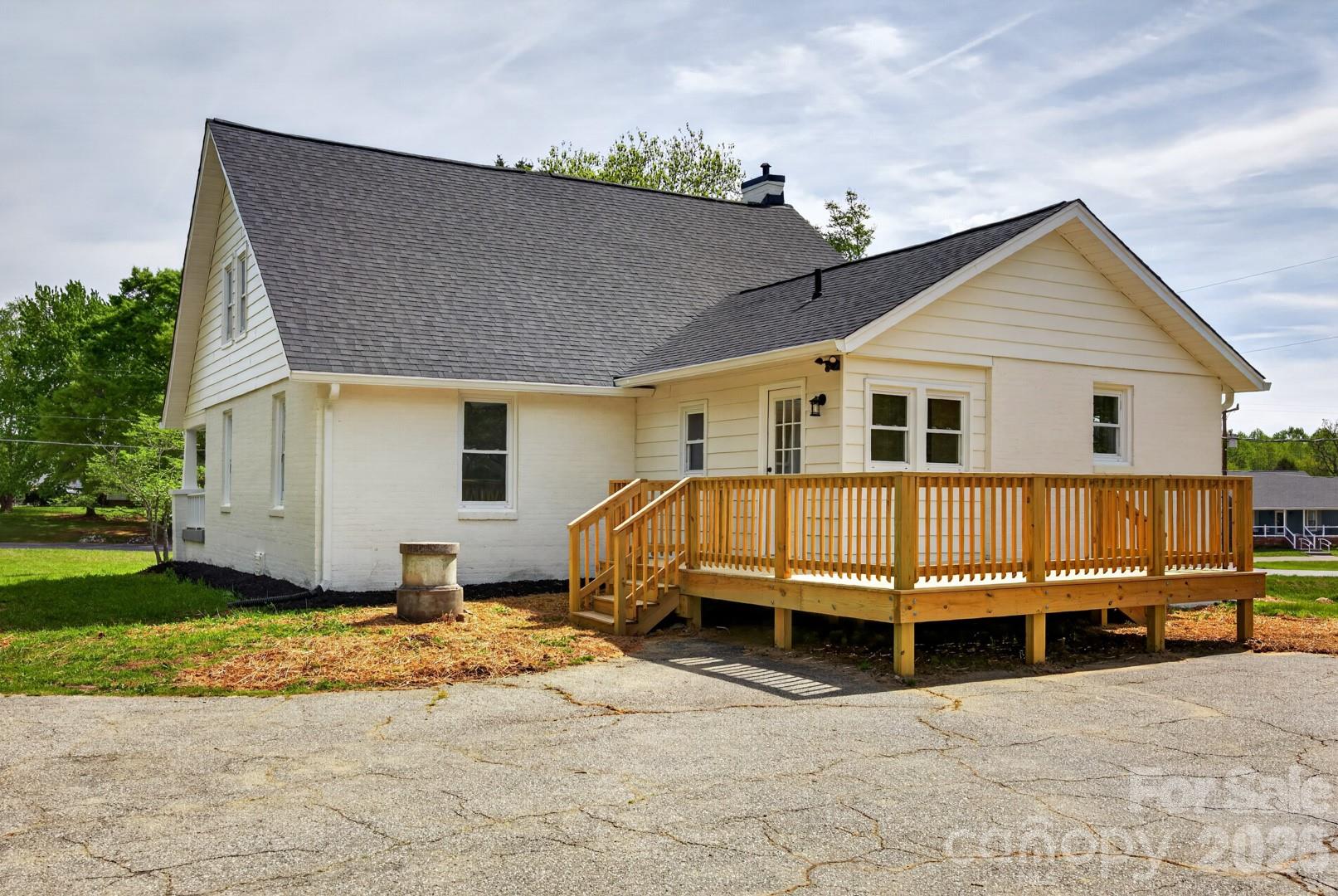 2280 Darwick Road — Winston Salem