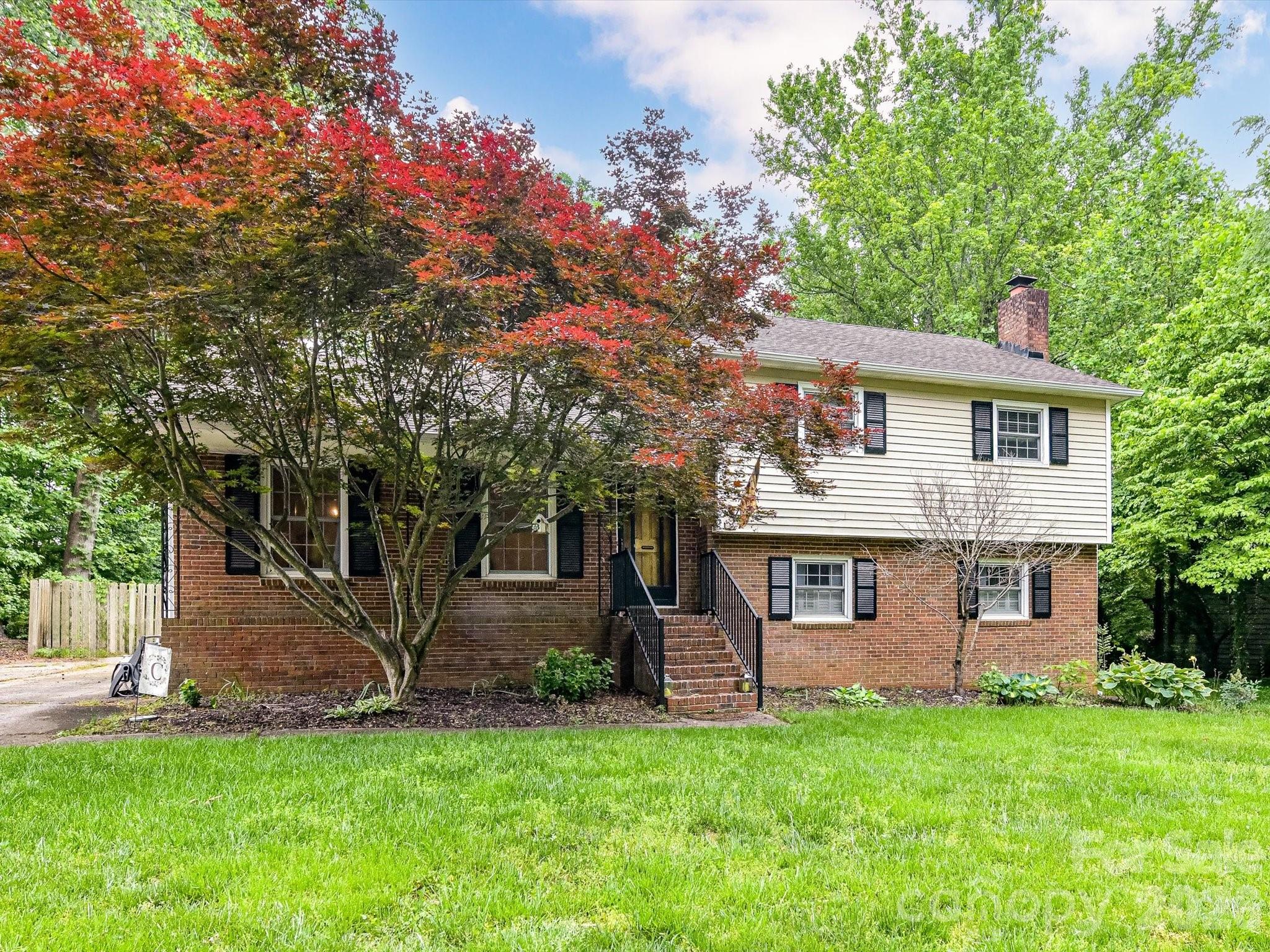 119 Cliffwood Circle — Mooresville