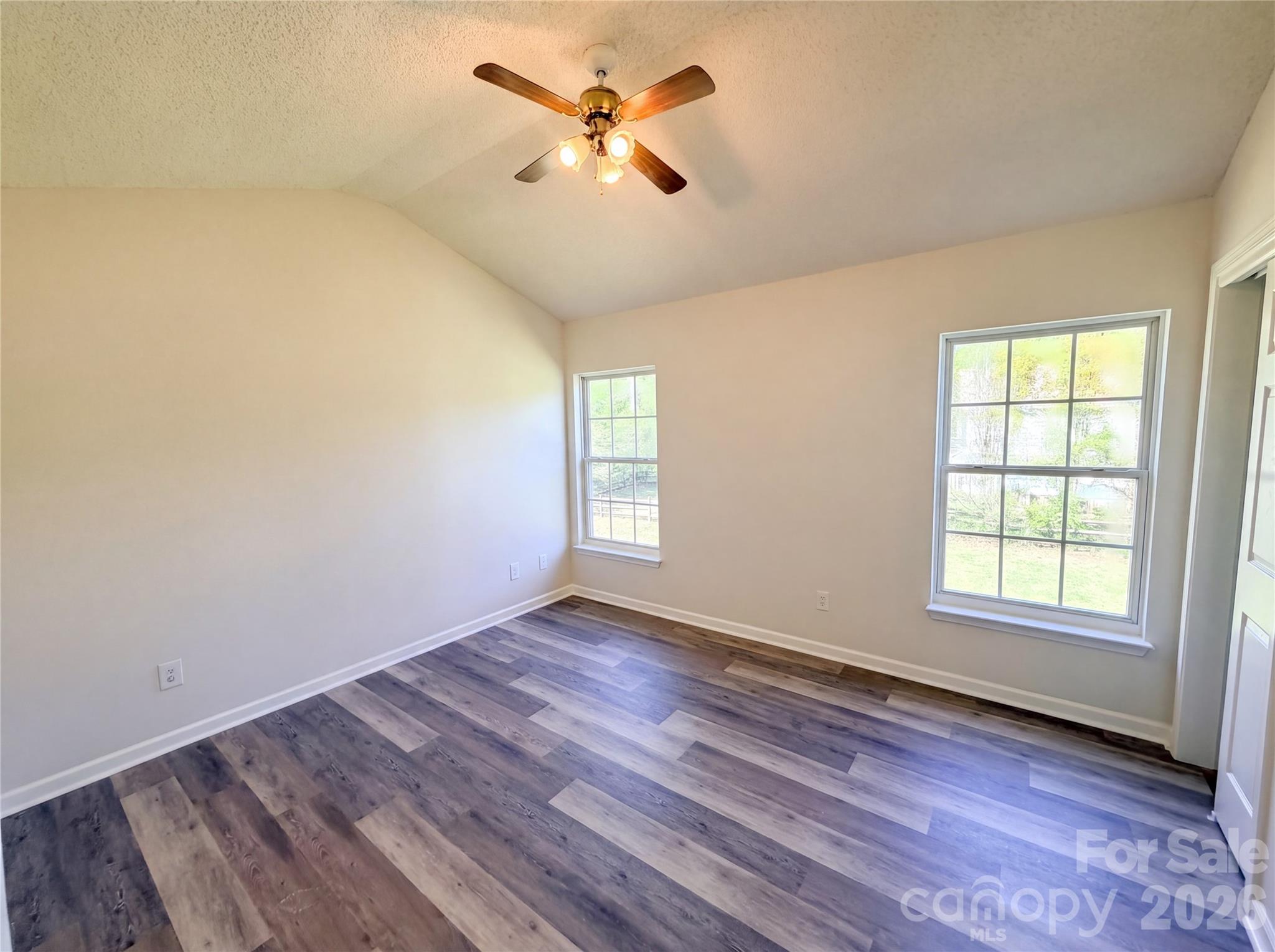 6032 Briggs Drive — Charlotte