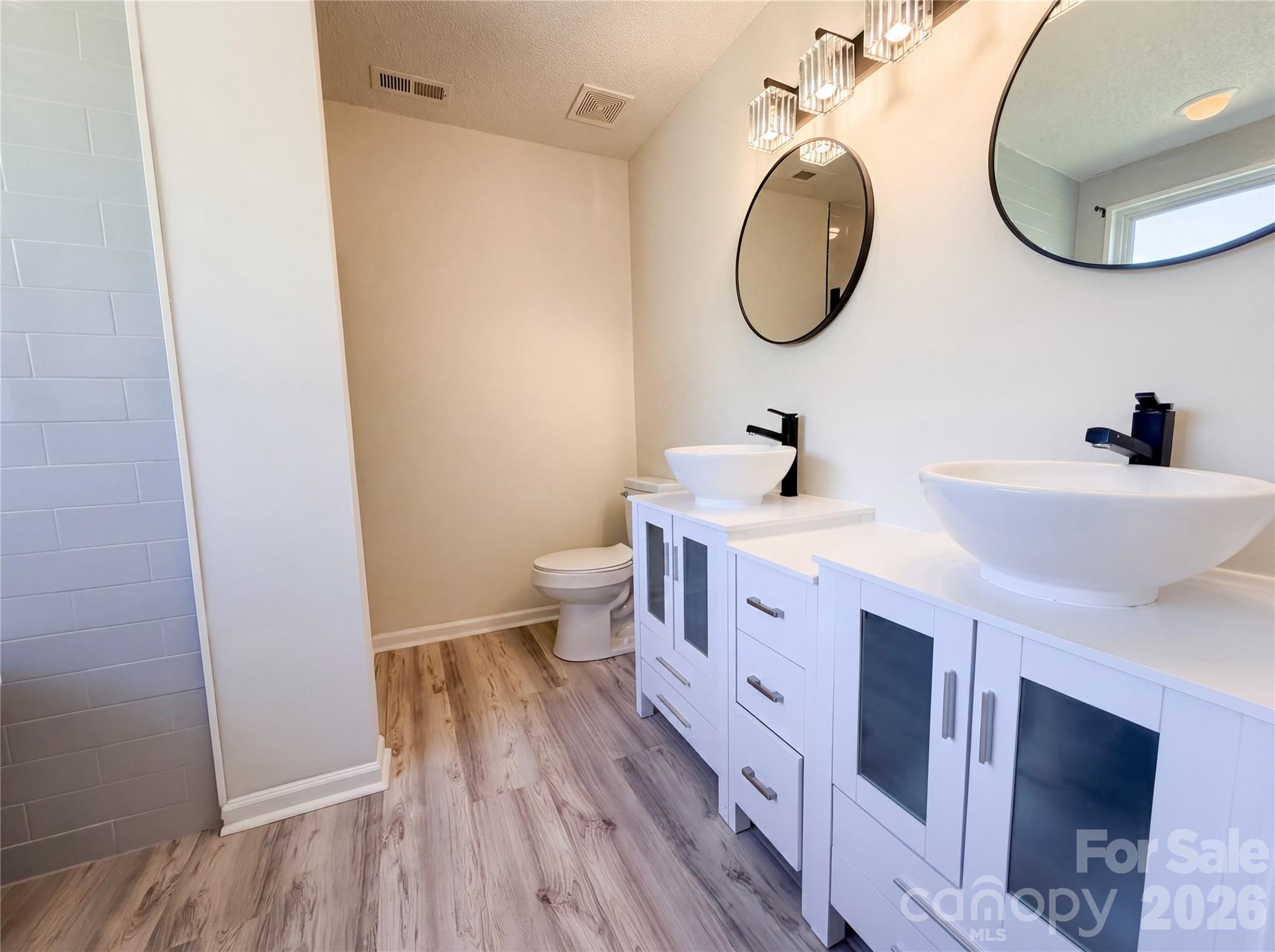 6032 Briggs Drive — Charlotte